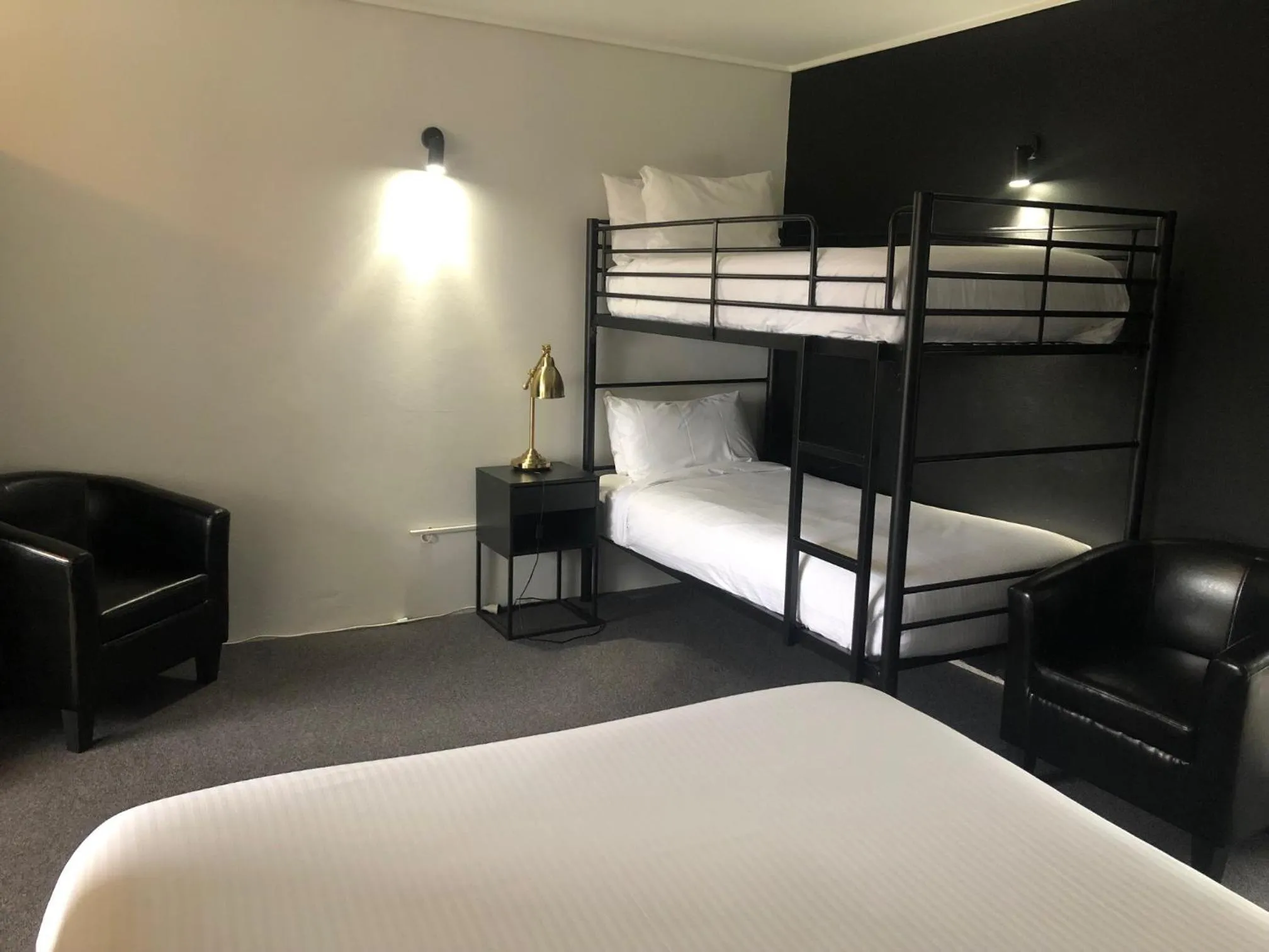 bunk bed, Bed in Matador Motor Inn