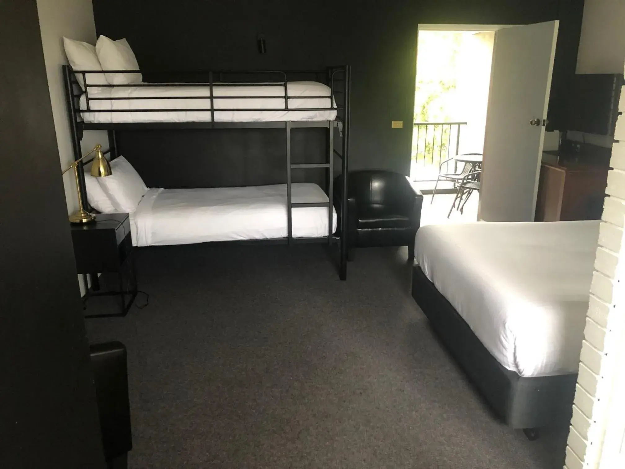 bunk bed, Bed in Matador Motor Inn bunk bed, Bed in Matador Motor Inn