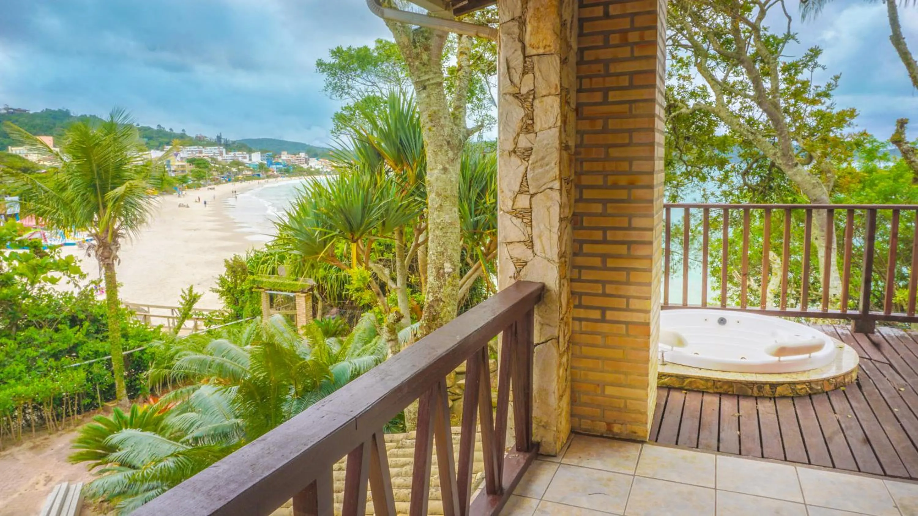 Hot Tub in Pousada Boulevard Bombinhas