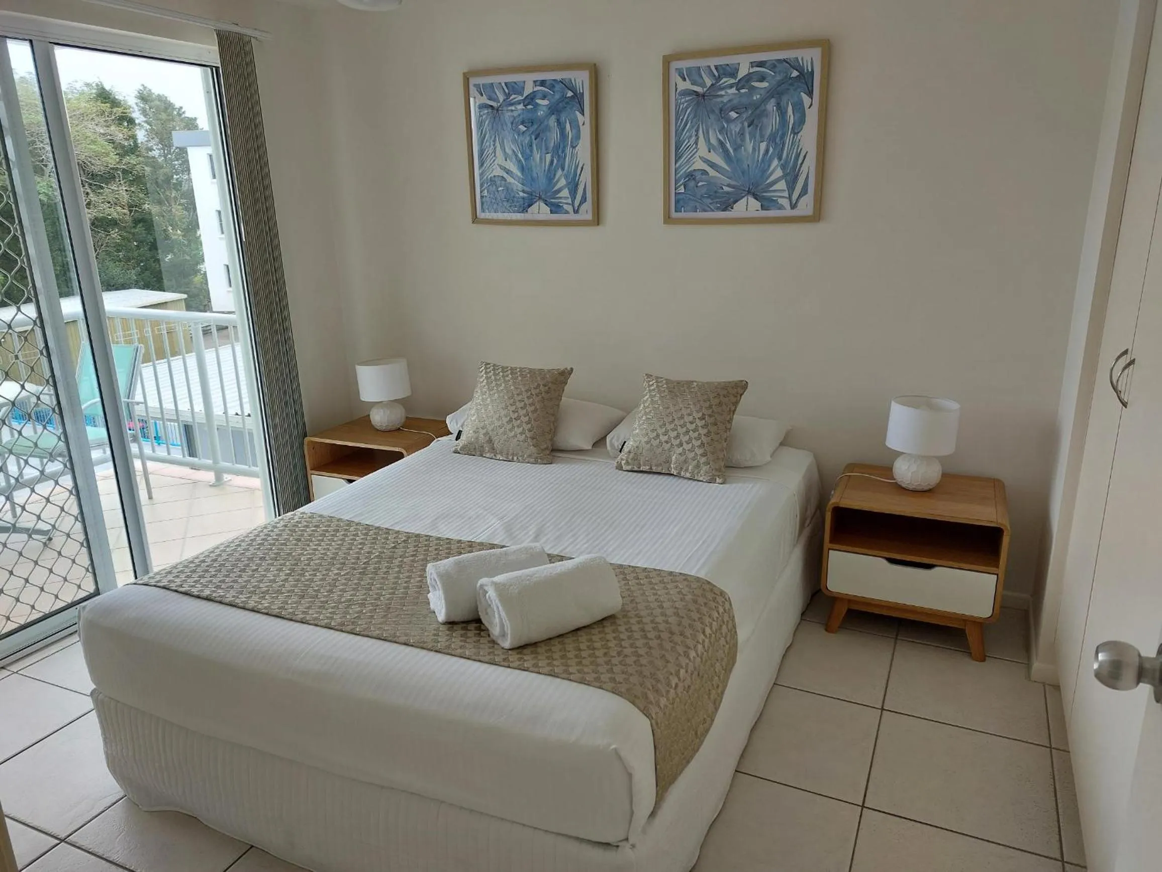 Bedroom, Bed in Sandy Shores Holiday Units