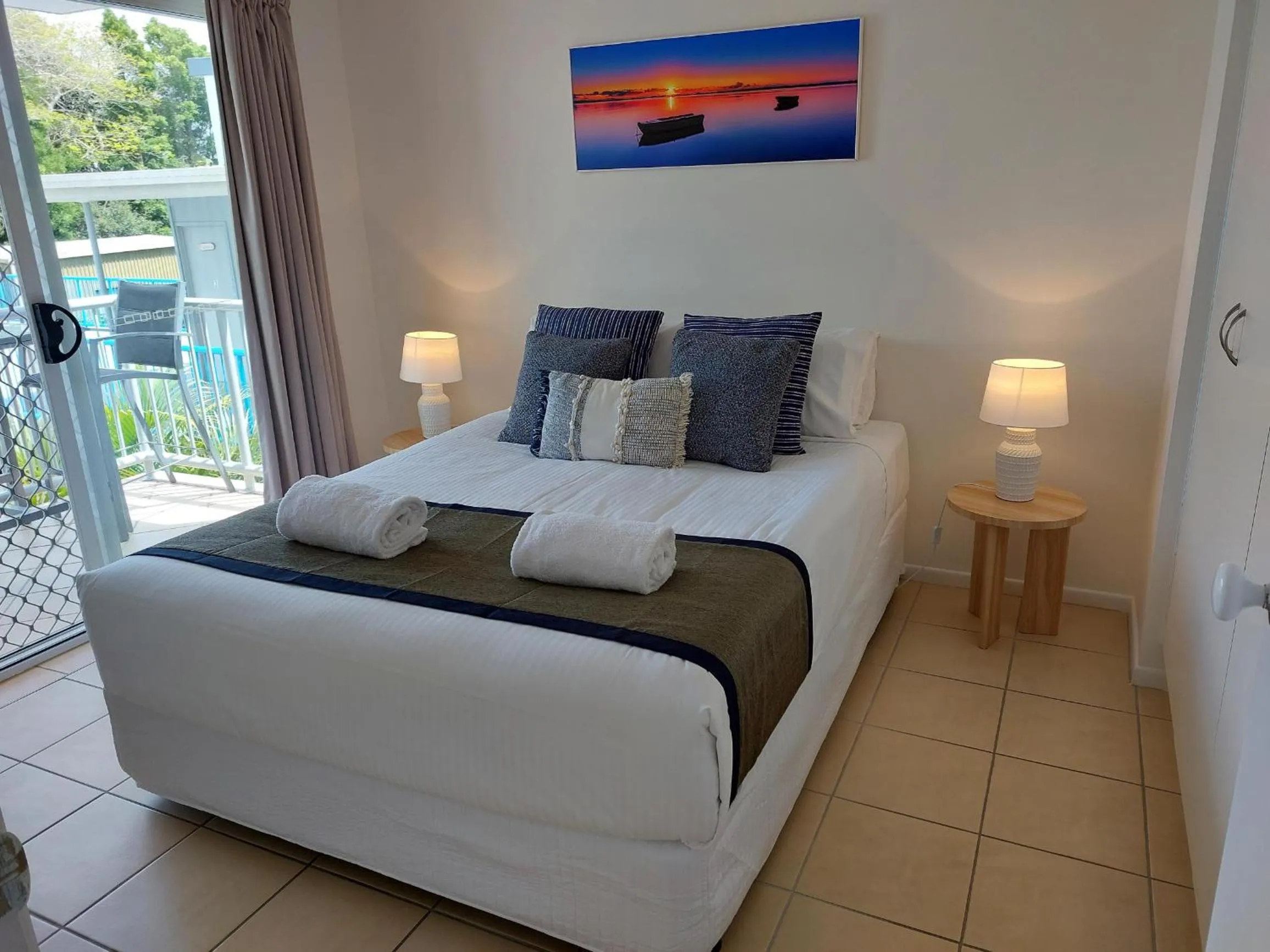 Bedroom, Bed in Sandy Shores Holiday Units