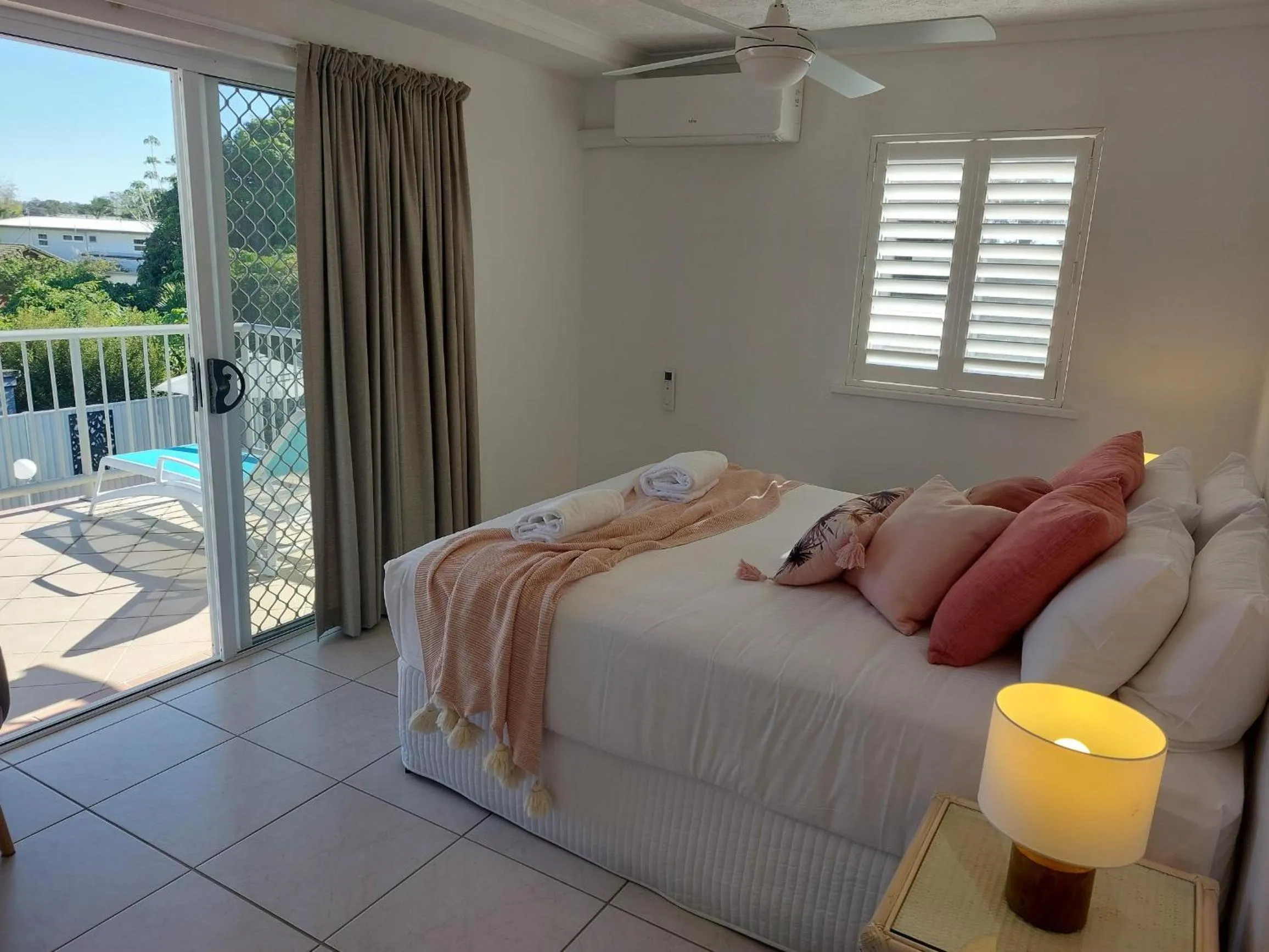 Bedroom, Bed in Sandy Shores Holiday Units