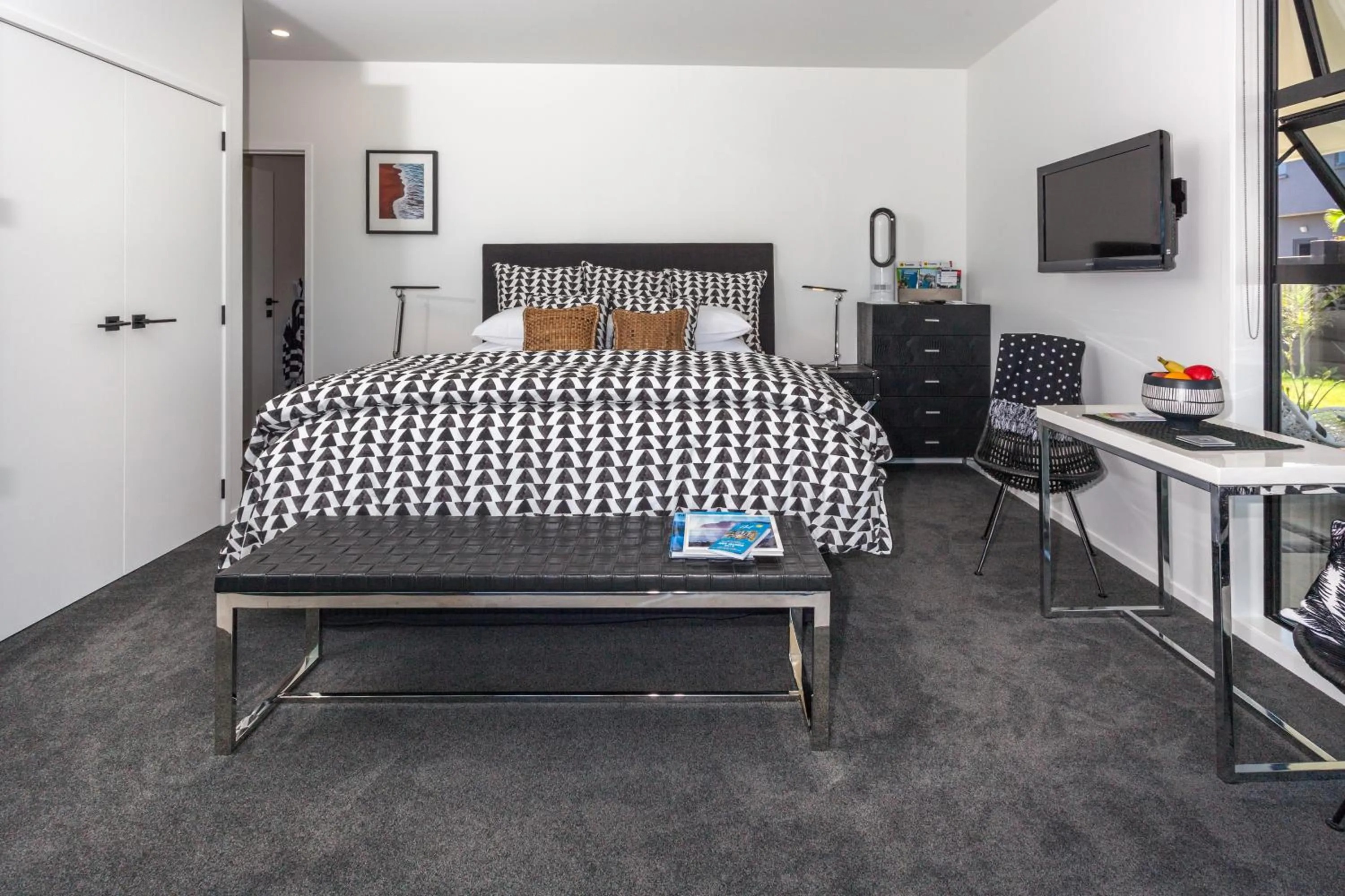 Bedroom, Bed in Waters Edge B&B