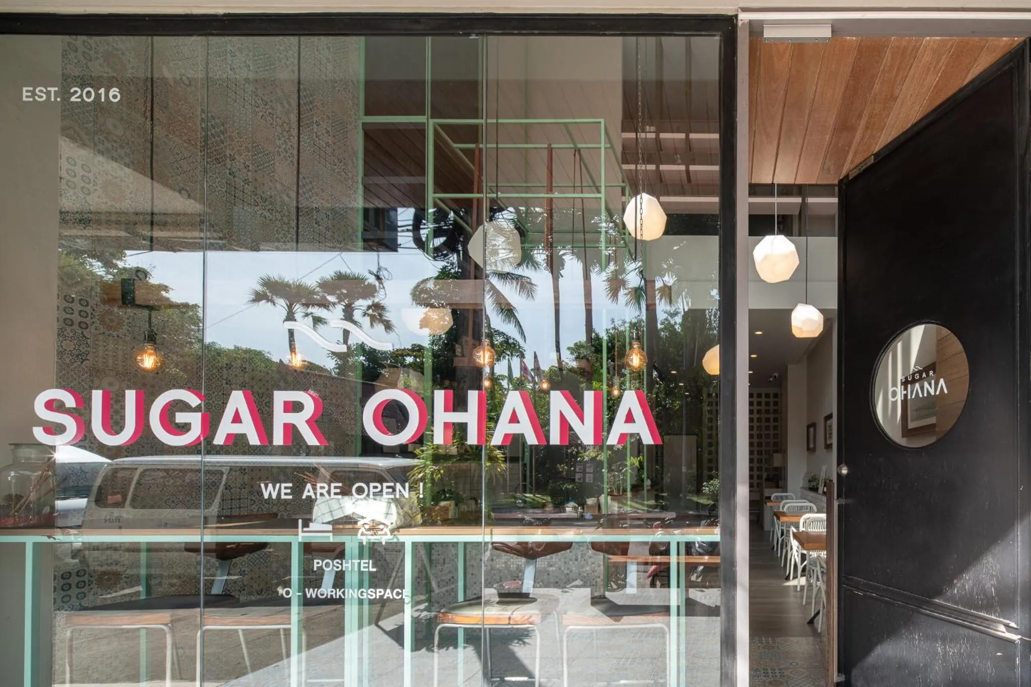 Facade/entrance in Sugar Ohana Poshtel