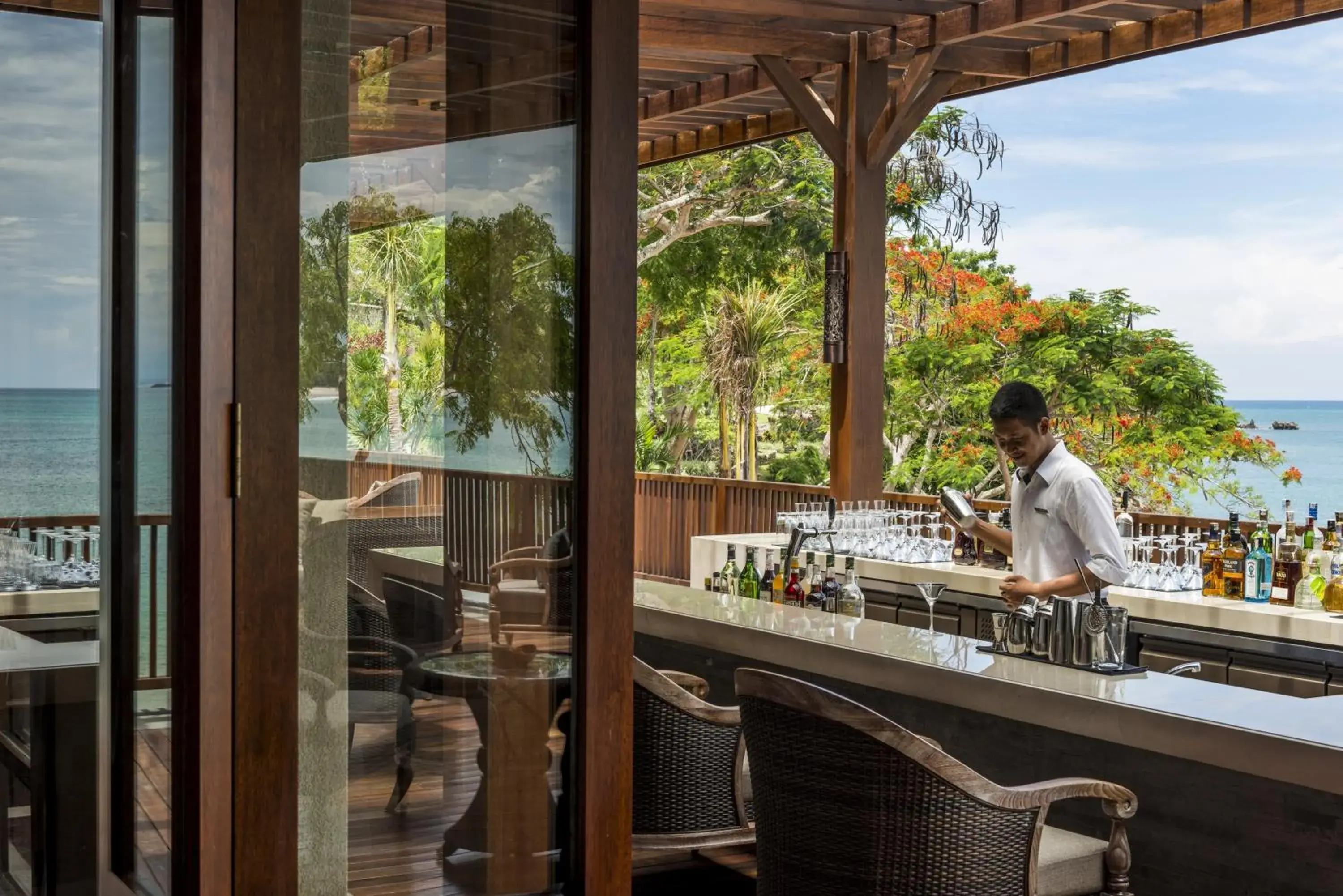 Lounge or bar in Four Seasons Resort Bali at Jimbaran Bay Lounge or bar in Four Seasons Resort Bali at Jimbaran Bay