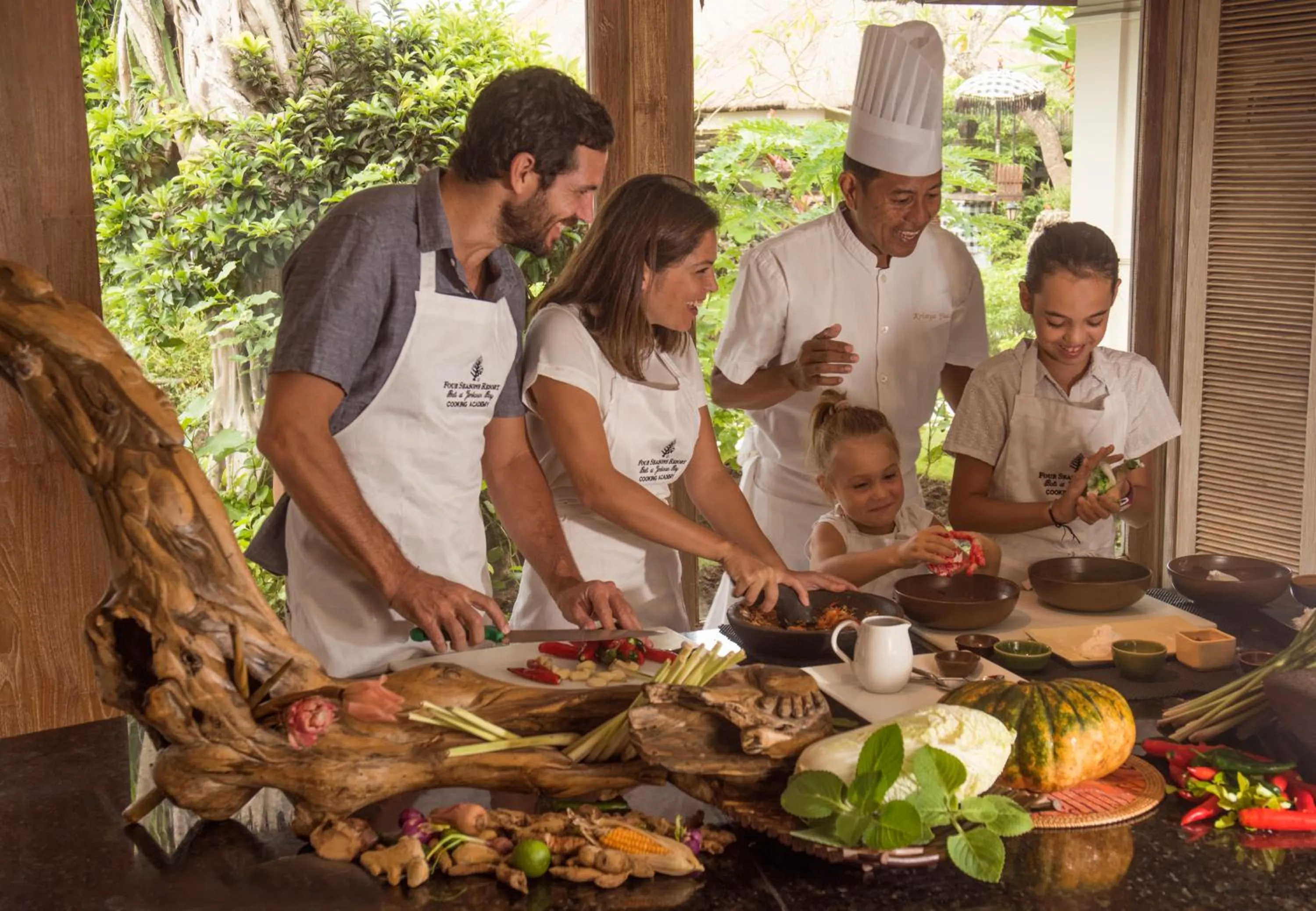 Food and drinks in Four Seasons Resort Bali at Jimbaran Bay