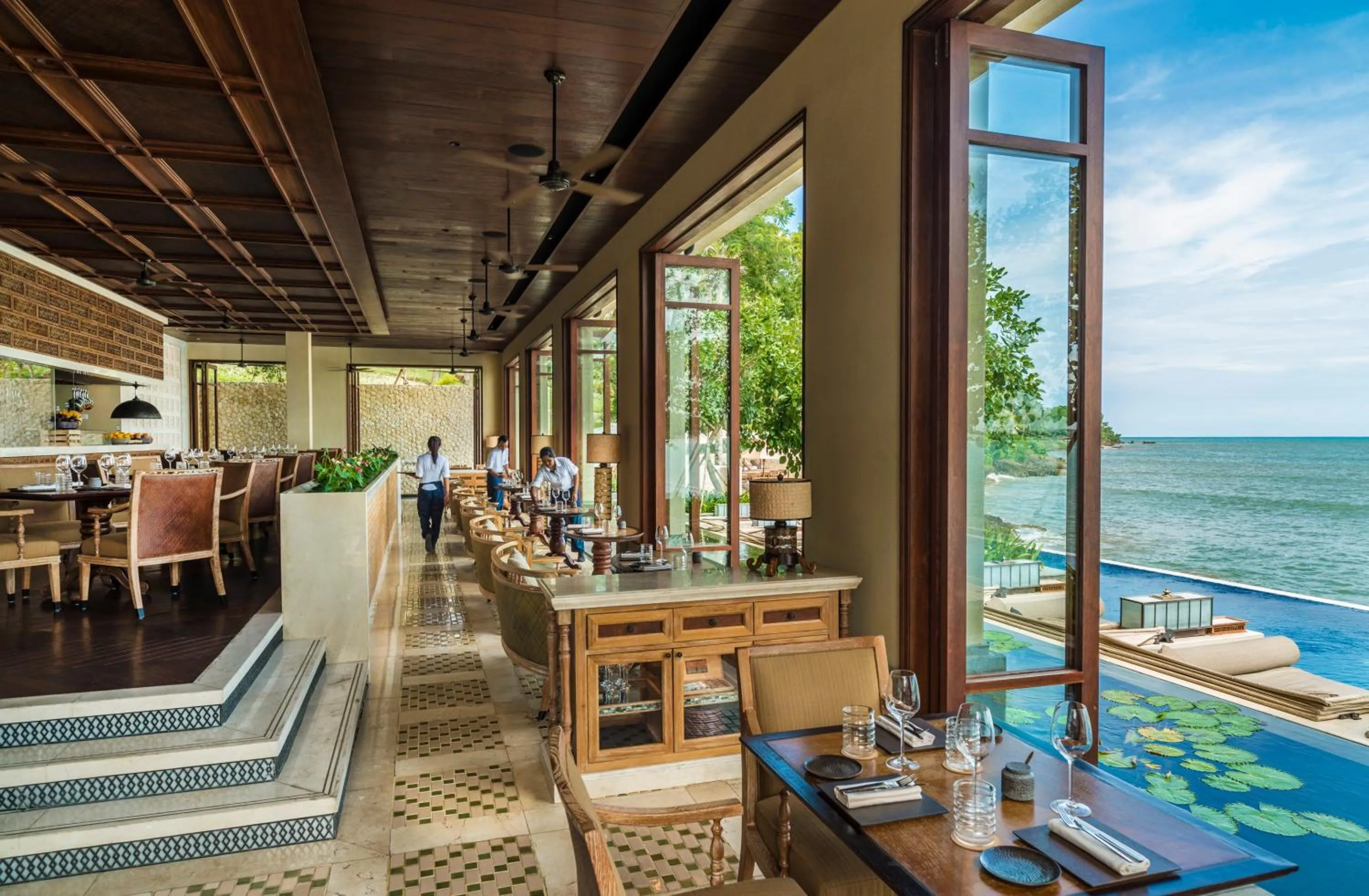 Restaurant/places to eat in Four Seasons Resort Bali at Jimbaran Bay