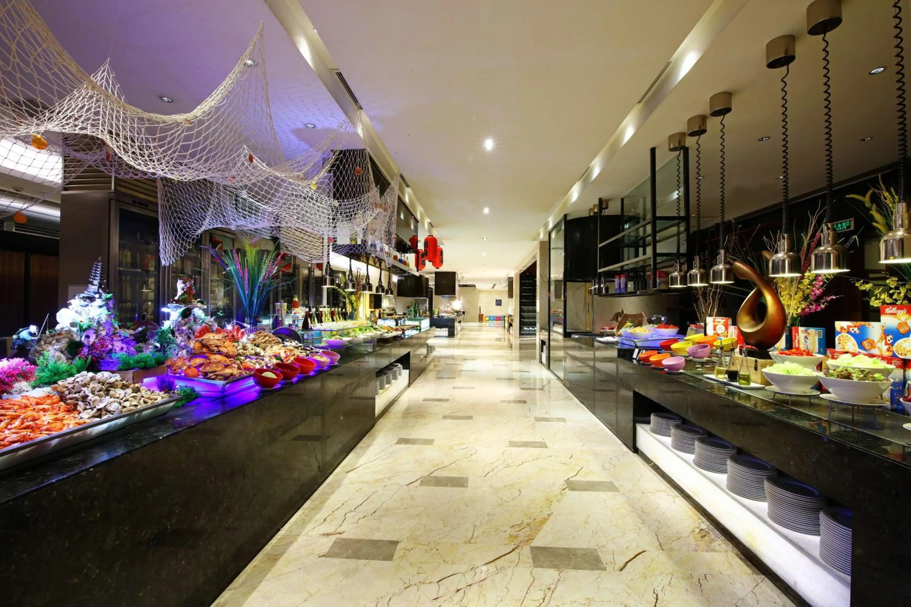Dining area in Hilton Zhongshan Downtown
