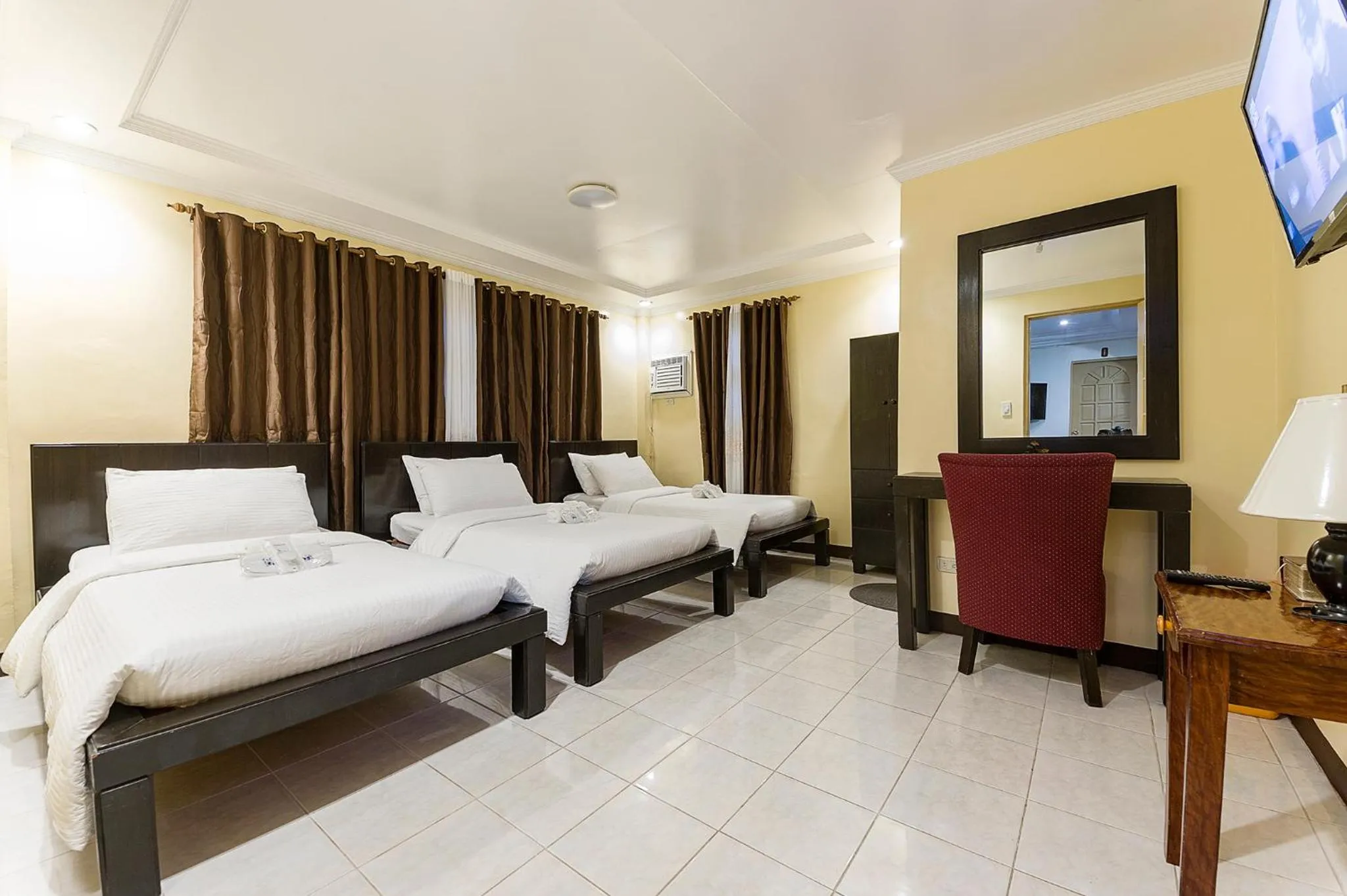 Bed in Batanes Seaside Lodge & Restaurant