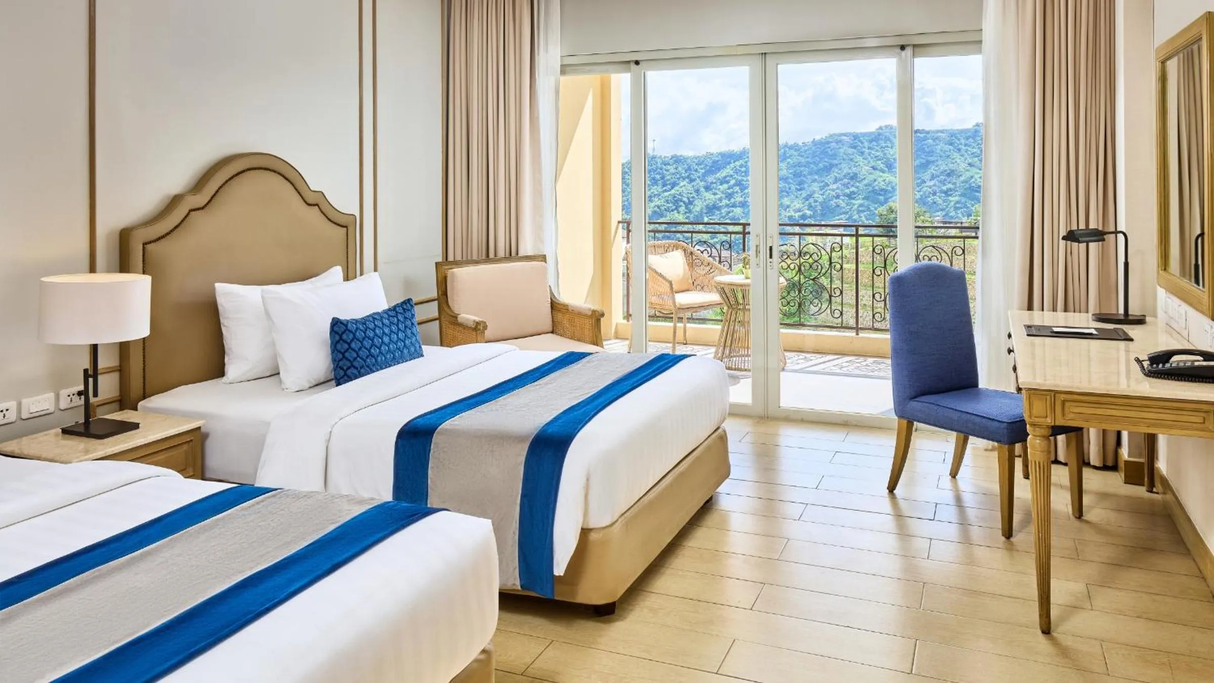 Bed in Twin Lakes Hotel near Tagaytay