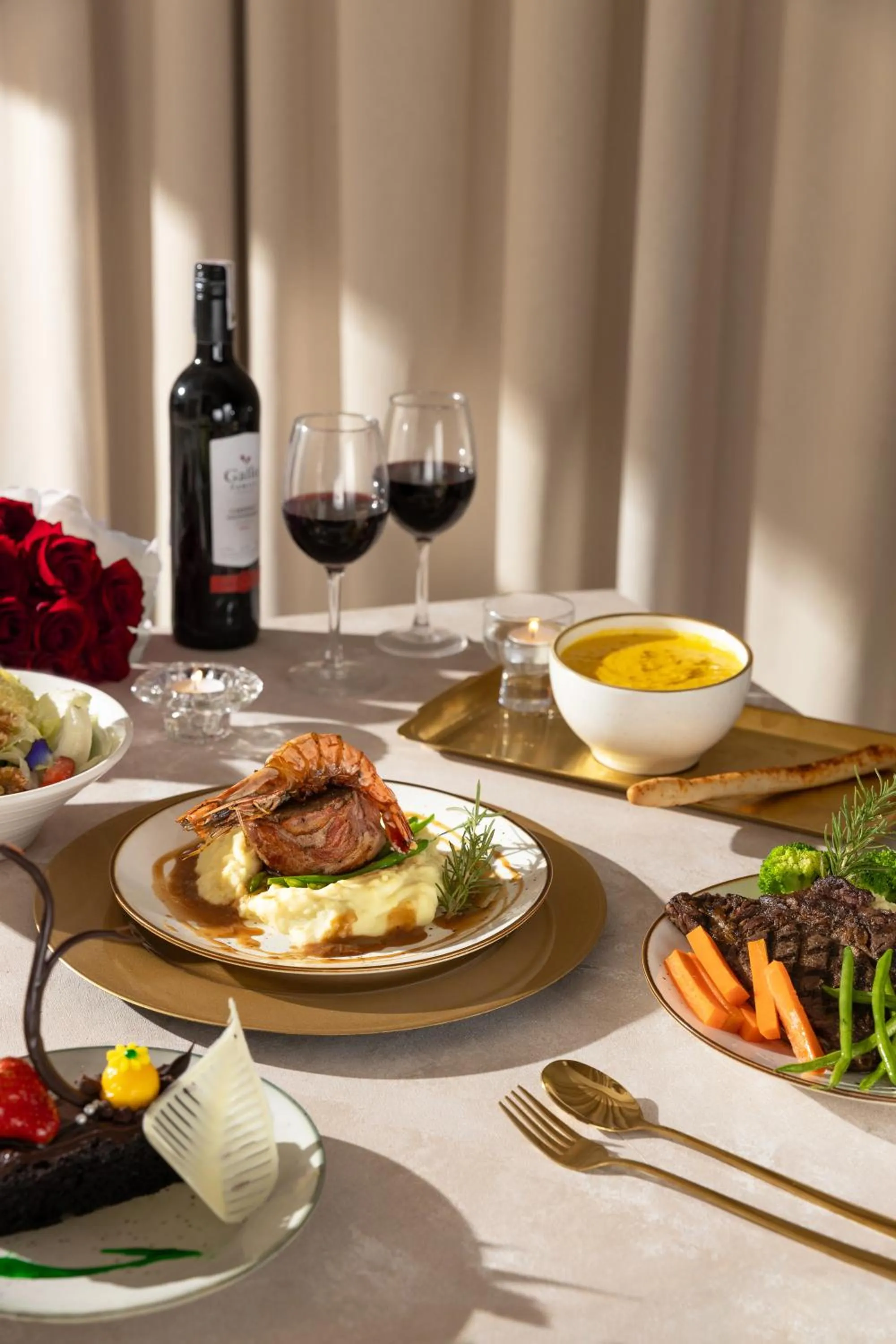 Food and drinks in Twin Lakes Hotel near Tagaytay