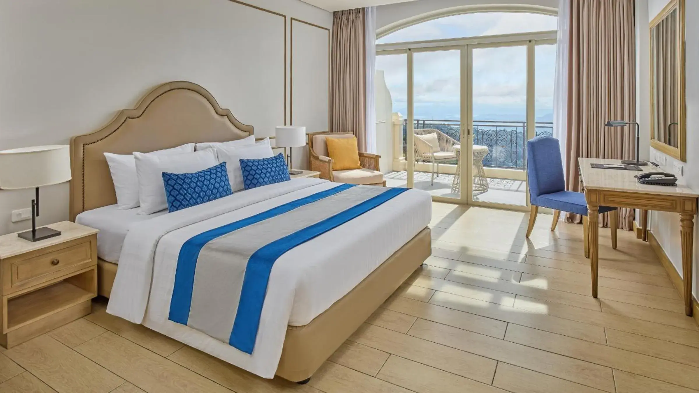 Bed in Twin Lakes Hotel near Tagaytay Bed in Twin Lakes Hotel near Tagaytay