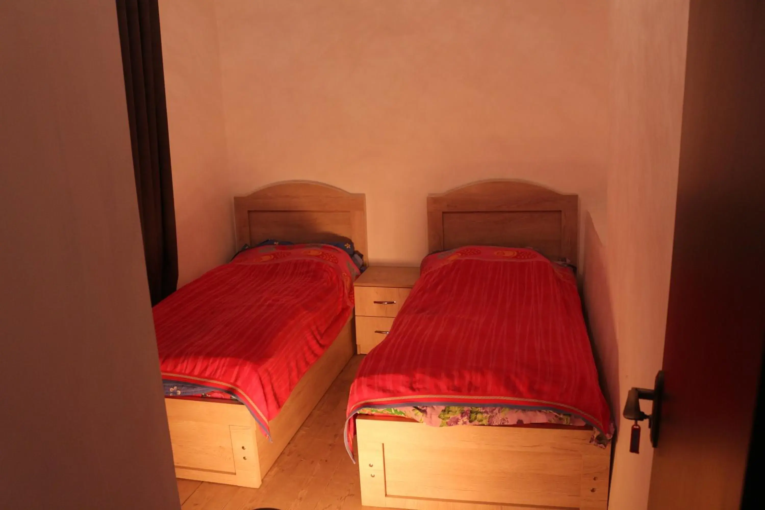 Budget Twin Room in Inga & Irma Jafaridze Guesthouse Pele Budget Twin Room in Inga & Irma Jafaridze Guesthouse Pele