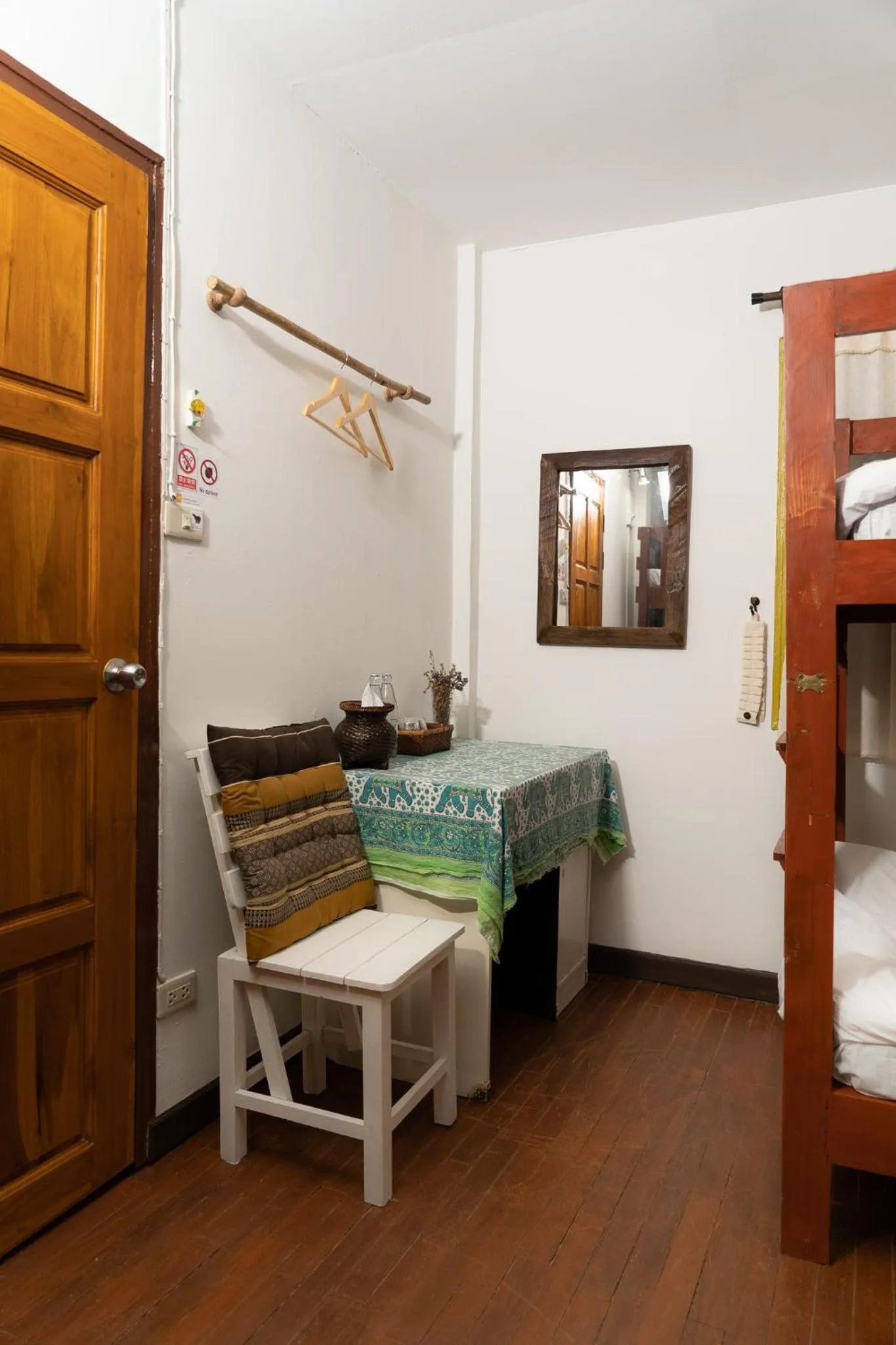 Bed in Past Tense Hostel