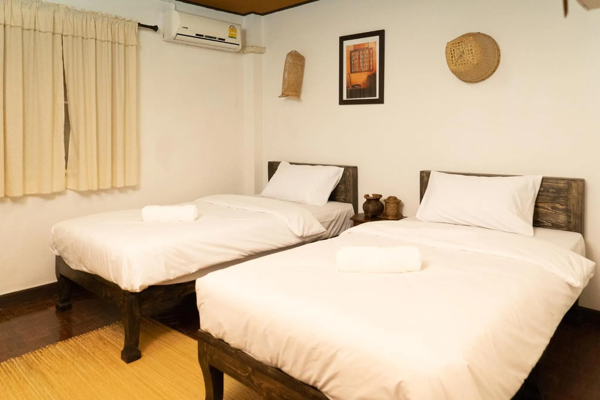 Bed in Past Tense Hostel