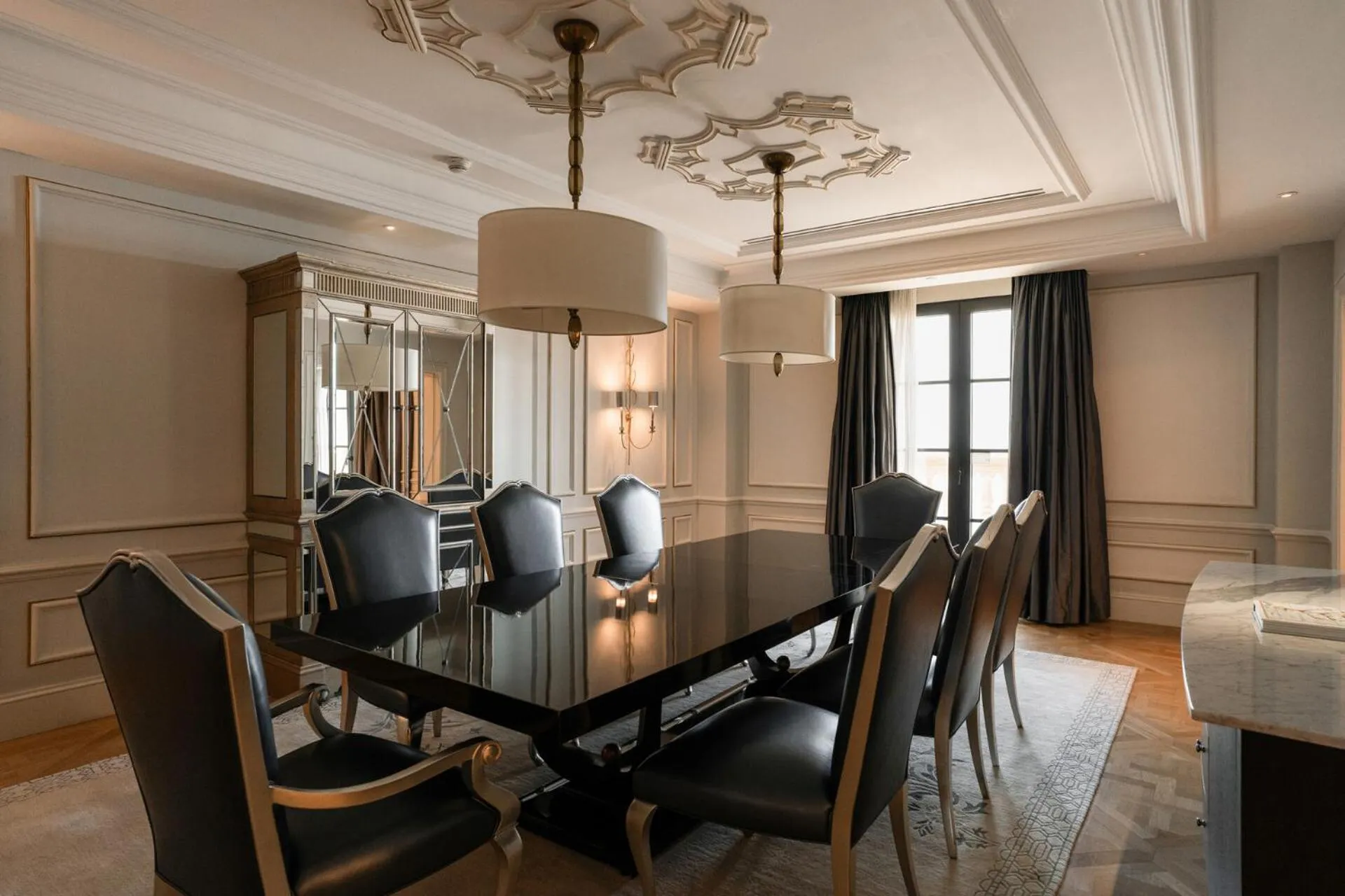 Living room in Four Seasons Hotel Baku