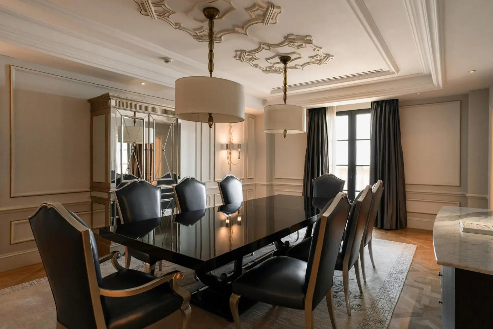 Living room in Four Seasons Hotel Baku Living room in Four Seasons Hotel Baku