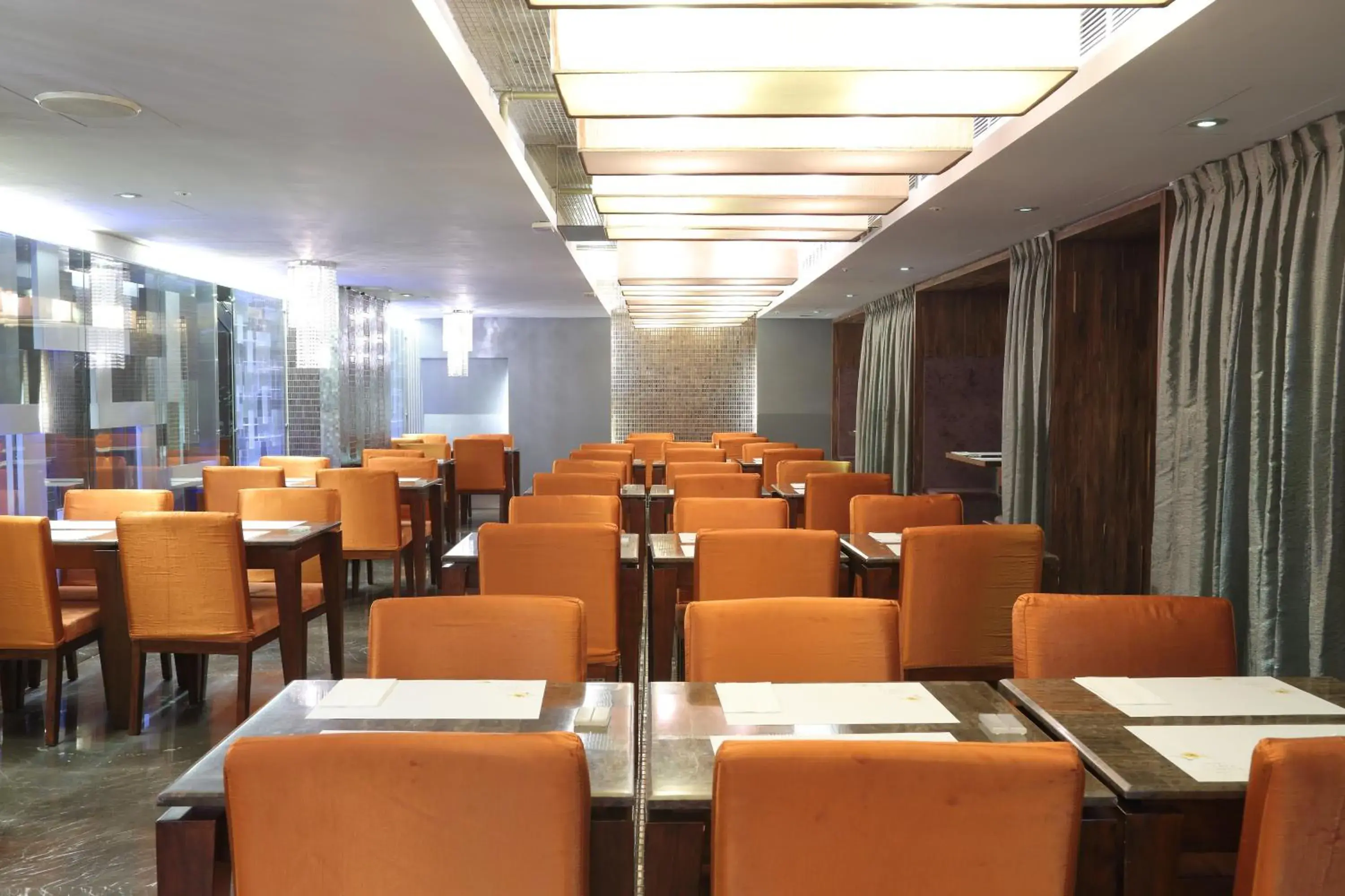 Restaurant/places to eat in In One City Inn Restaurant/places to eat in In One City Inn