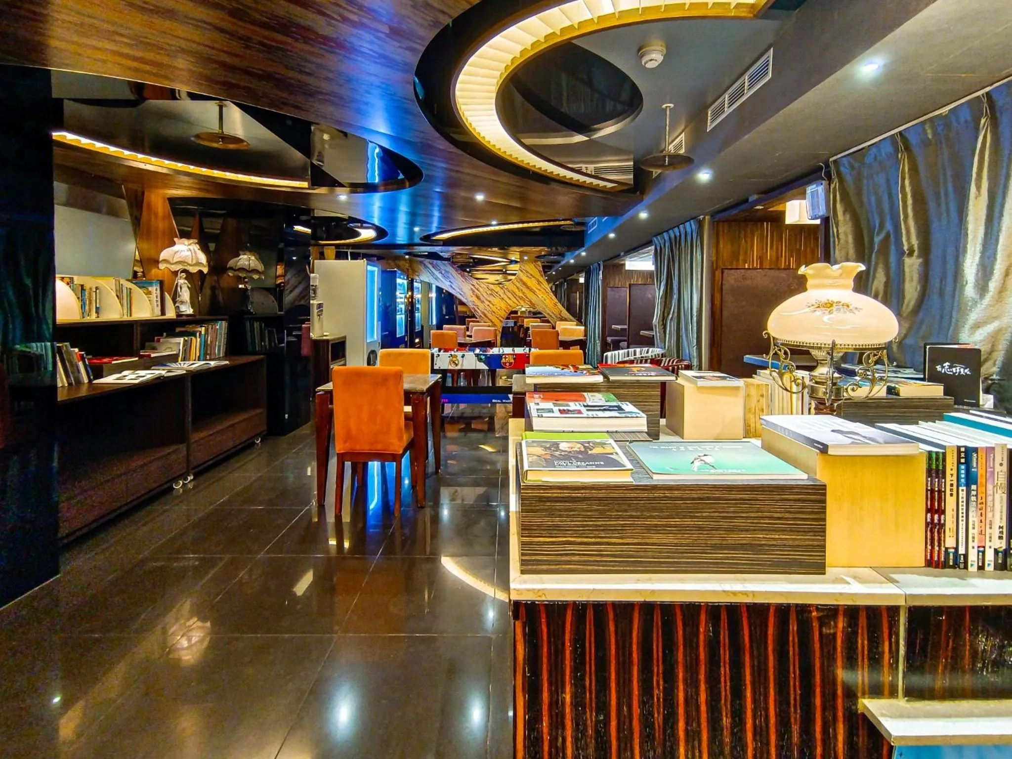 Entertainment in In One City Inn