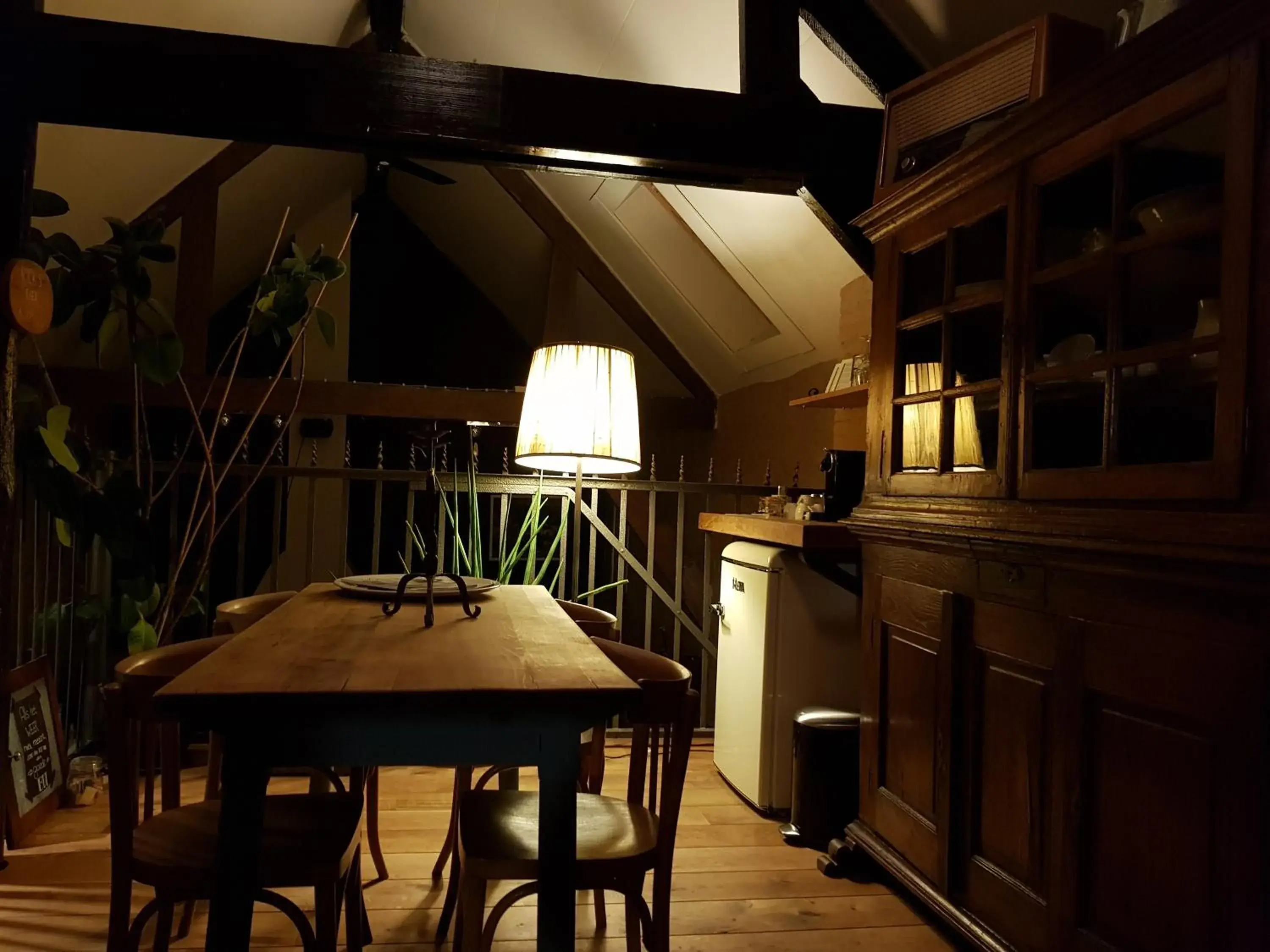 Double Room with Spa Bath in Een vleugje wellness in de Voerstreek - Bed & Brocante Onder de Poort Double Room with Spa Bath in Een vleugje wellness in de Voerstreek - Bed & Brocante Onder de Poort