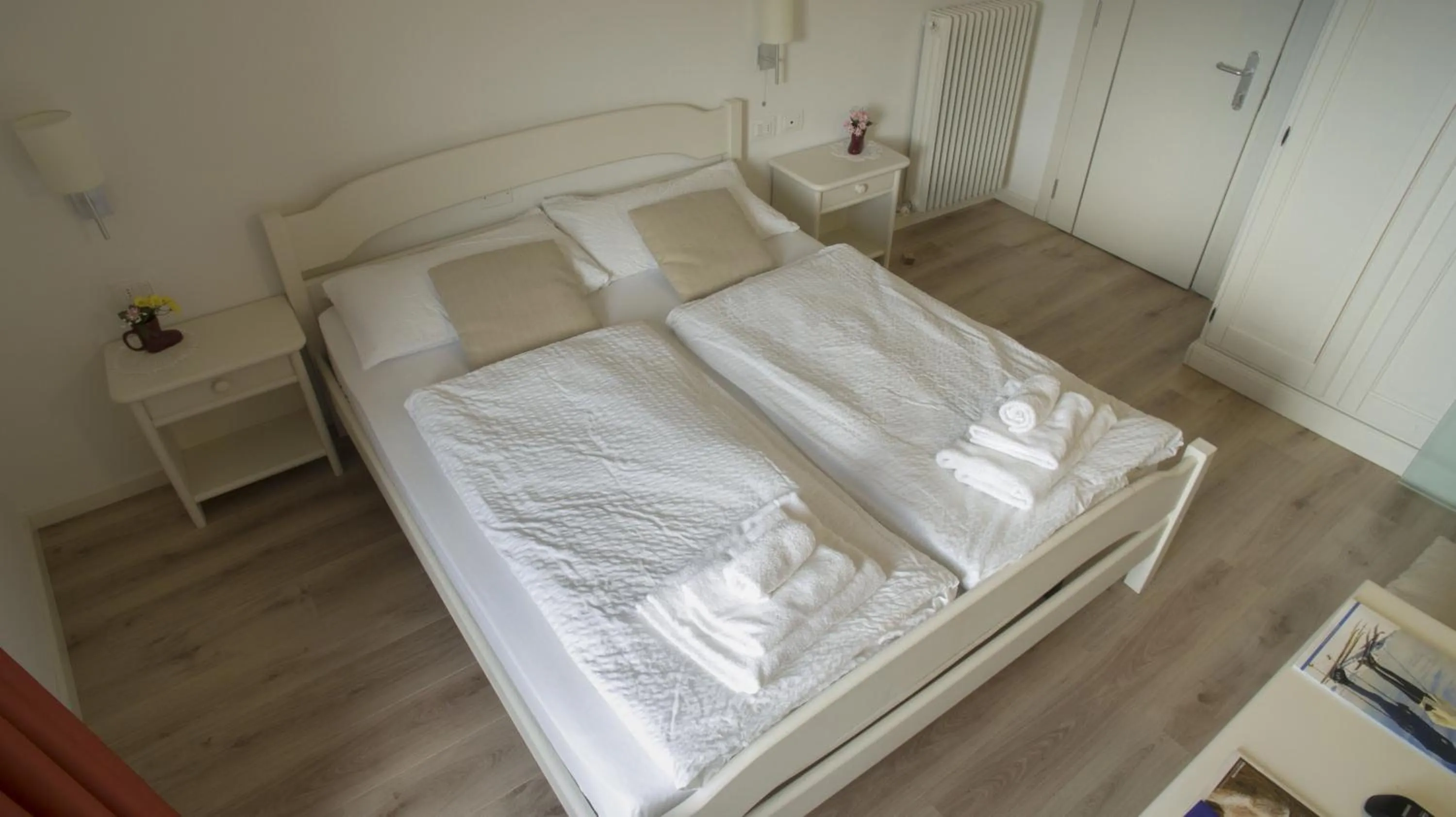 Bed in Hotel B&B Francolini