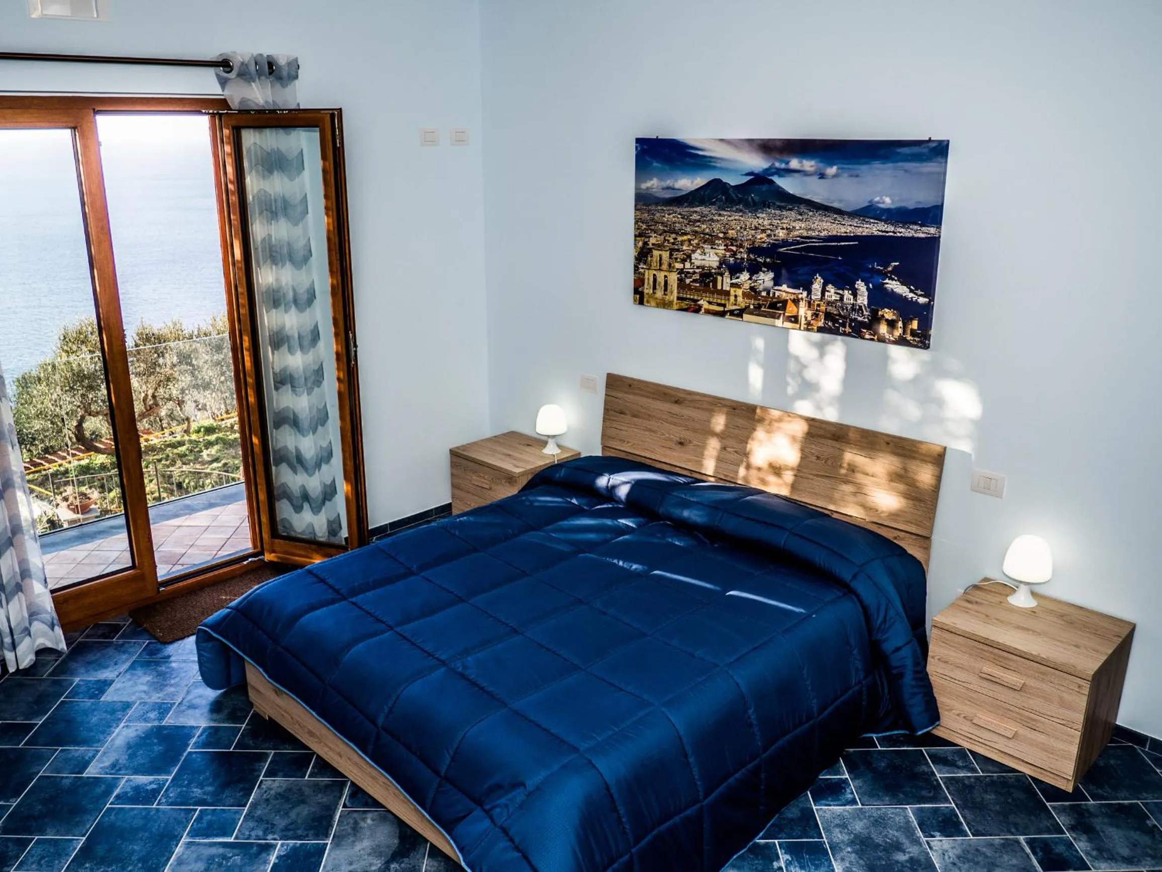 Bedroom, Bed in Villa Capri Wonderful View