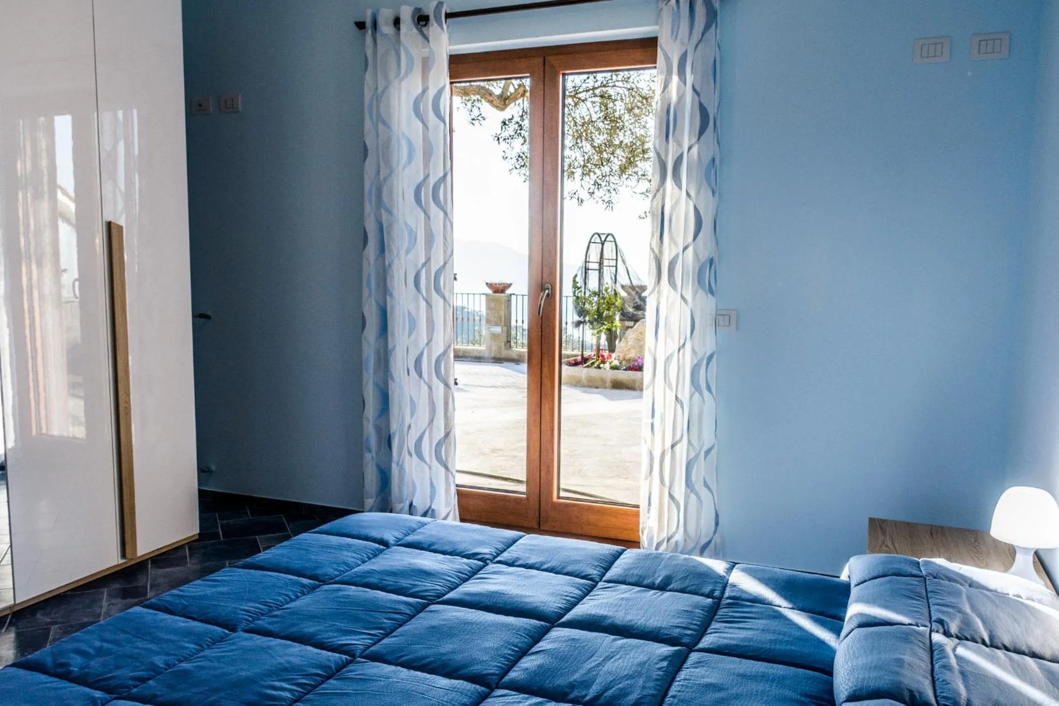 Bedroom, Bed in Villa Capri Wonderful View