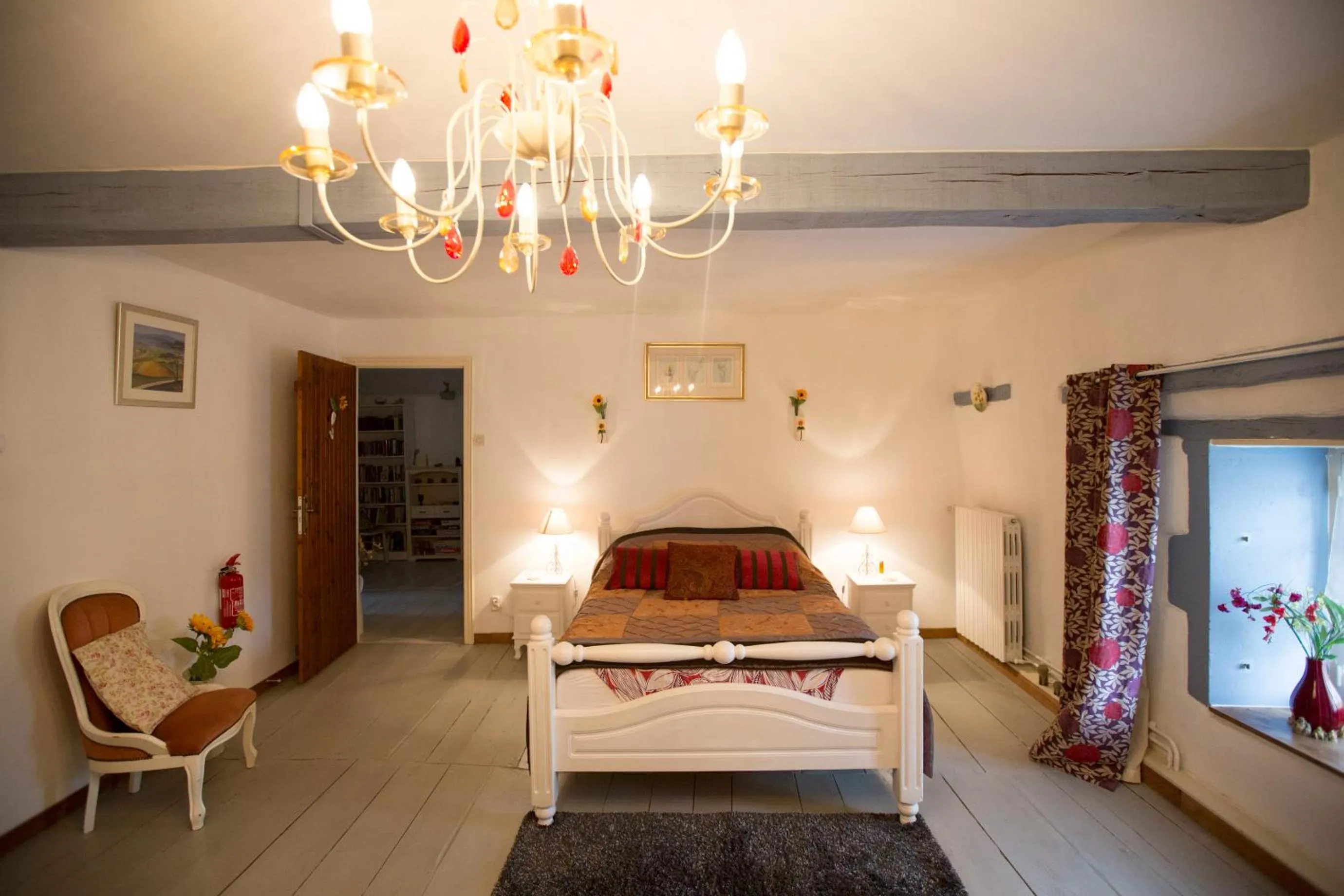 Bed in La Maison Des Fleurs