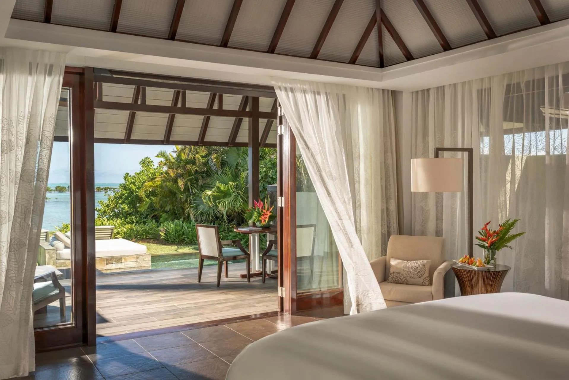 Bed in Four Seasons Resort Mauritius at Anahita