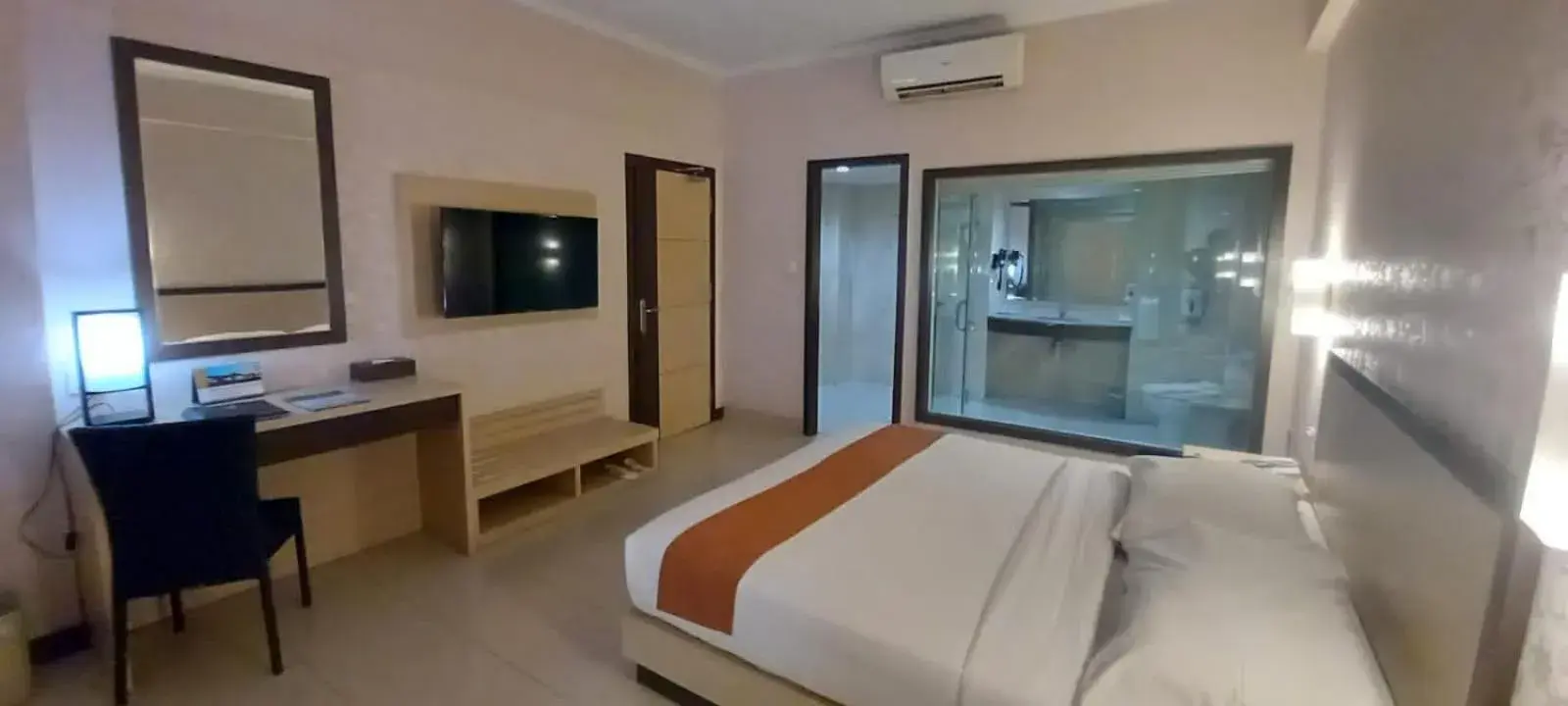 Bedroom, TV/Entertainment Center in Comforta Dumai
