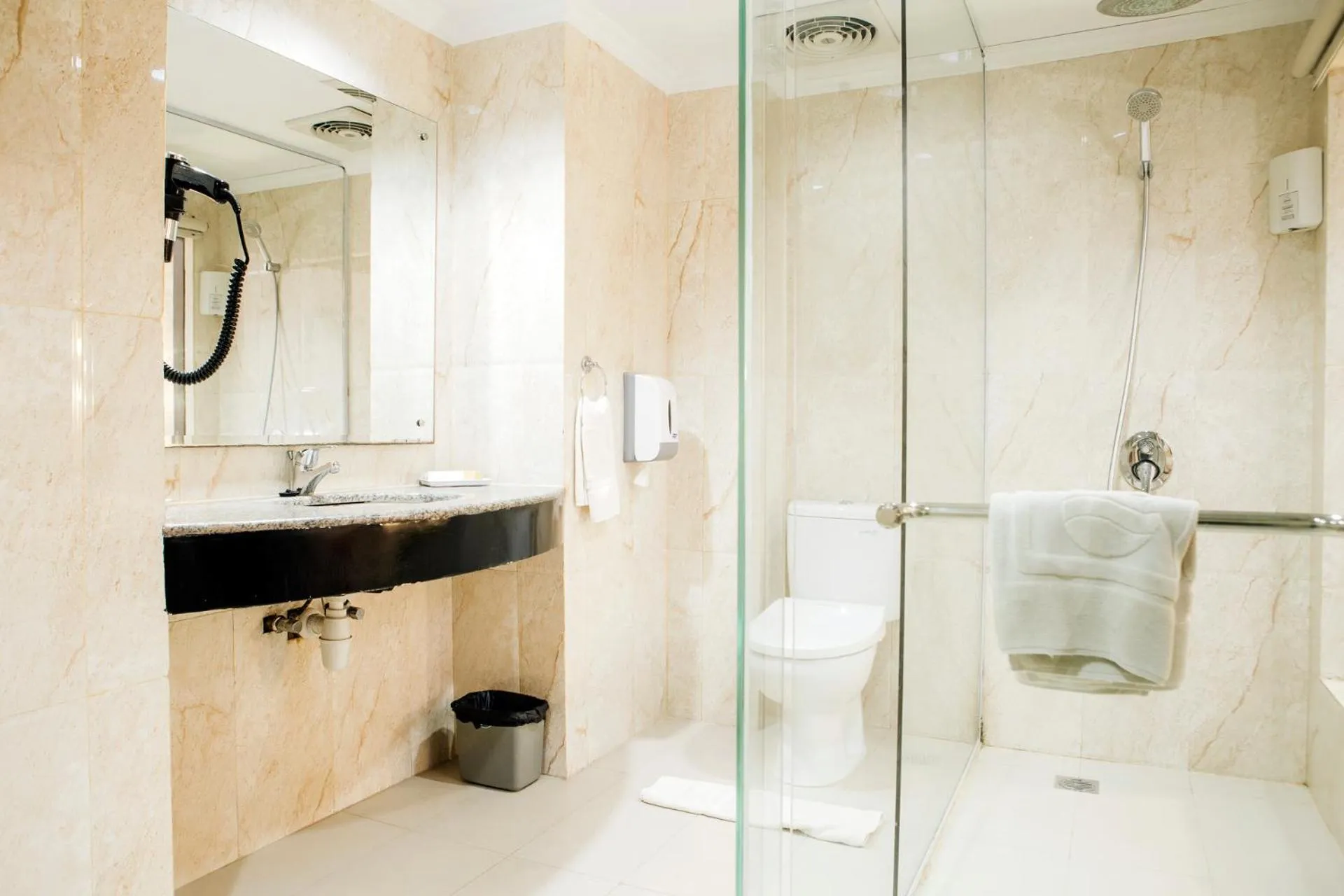 Bathroom in Comforta Dumai