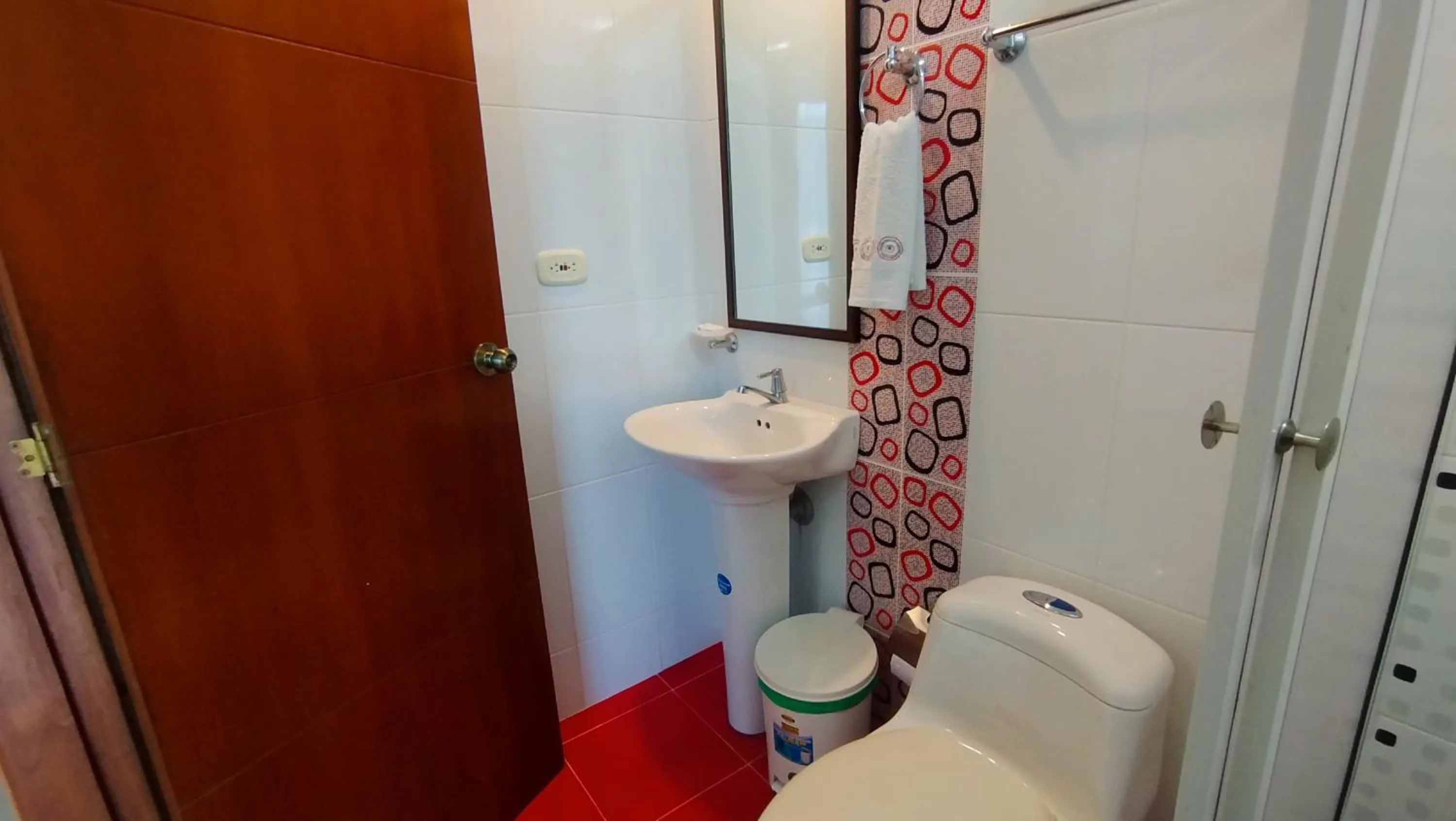 Shower in Casa Luna Hotel