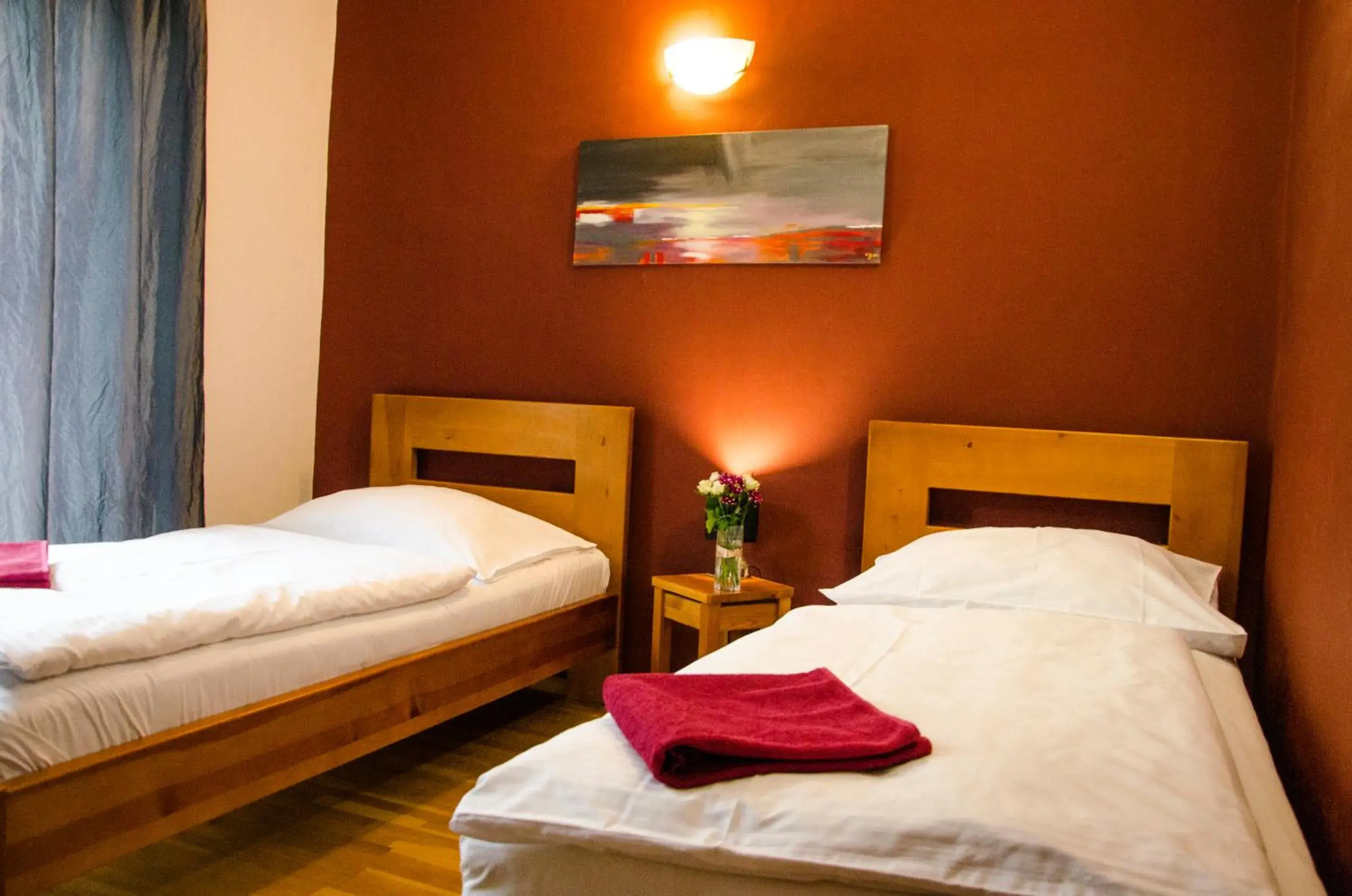 Double or Twin Room - single occupancy in A 7 - Avenue 7 Penzion Double or Twin Room - single occupancy in A 7 - Avenue 7 Penzion