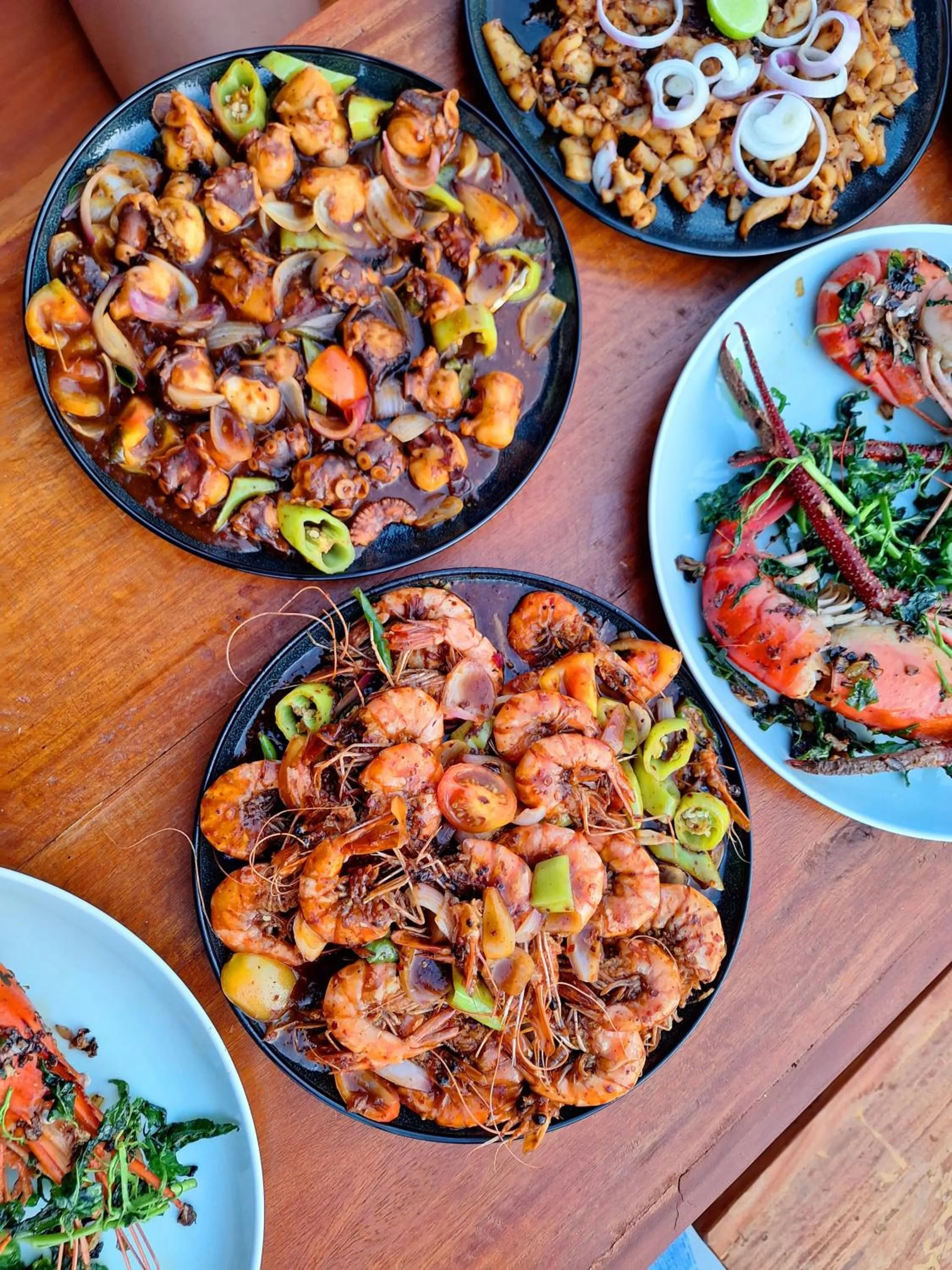 Restaurant/places to eat in X Mirissa
