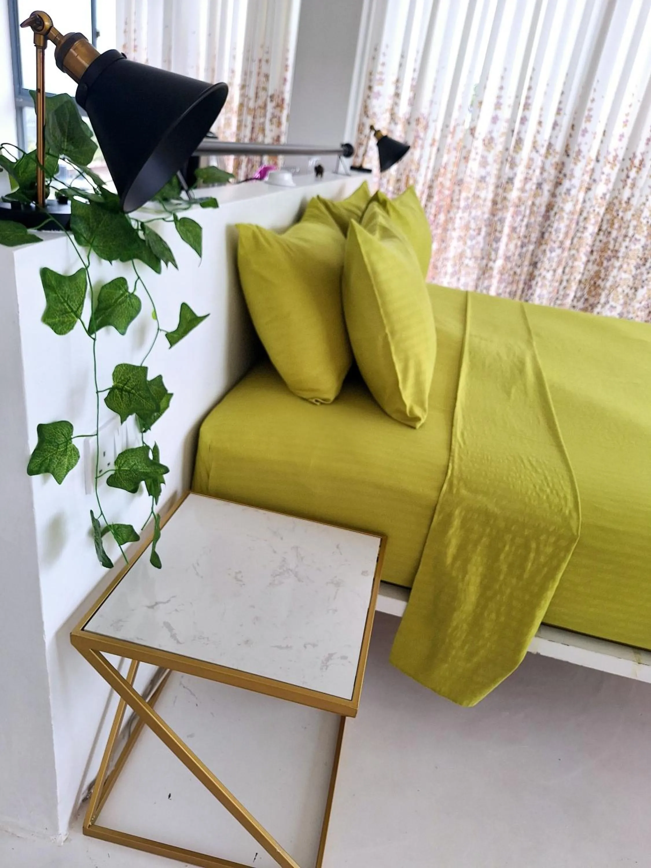 Bed in X Mirissa