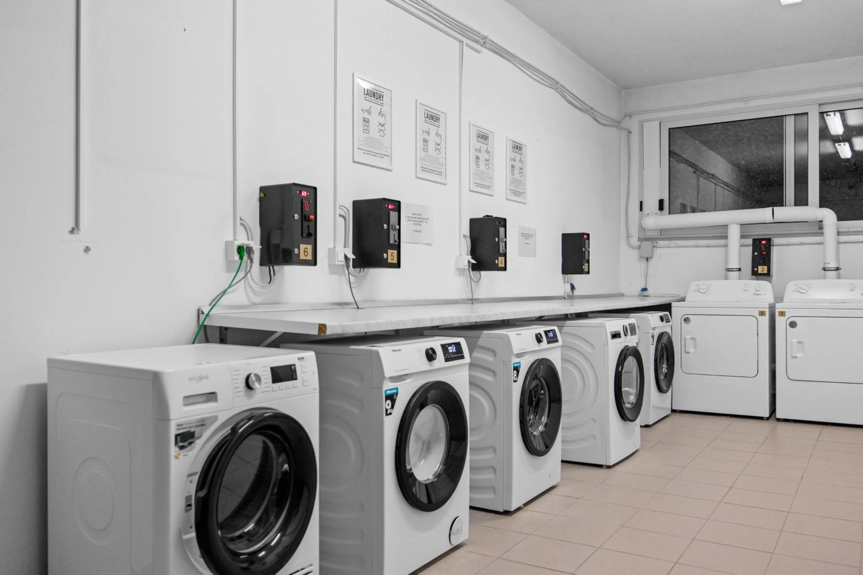 laundry in Residence Superior Del Mar