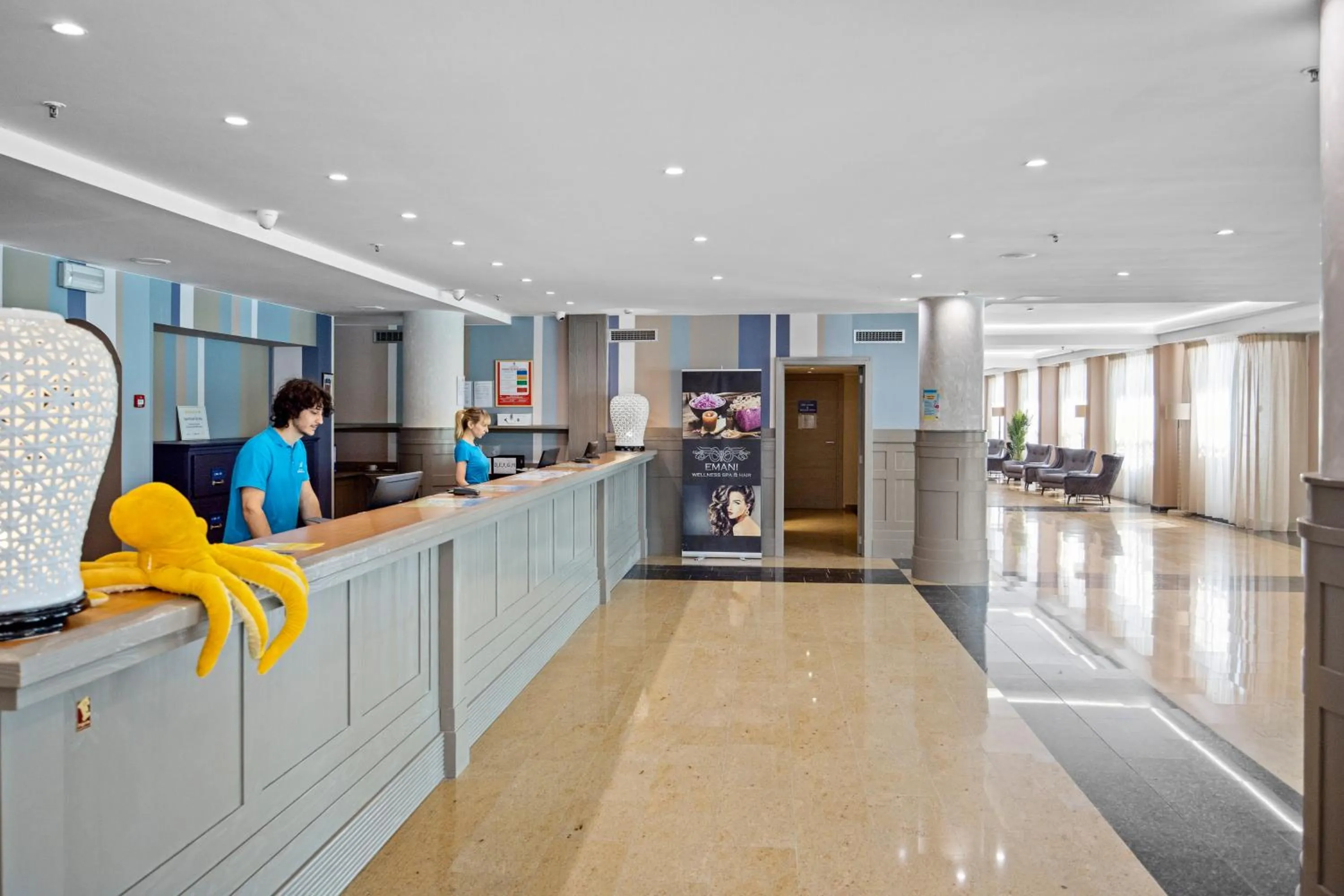 Lobby or reception in Residence Superior Del Mar