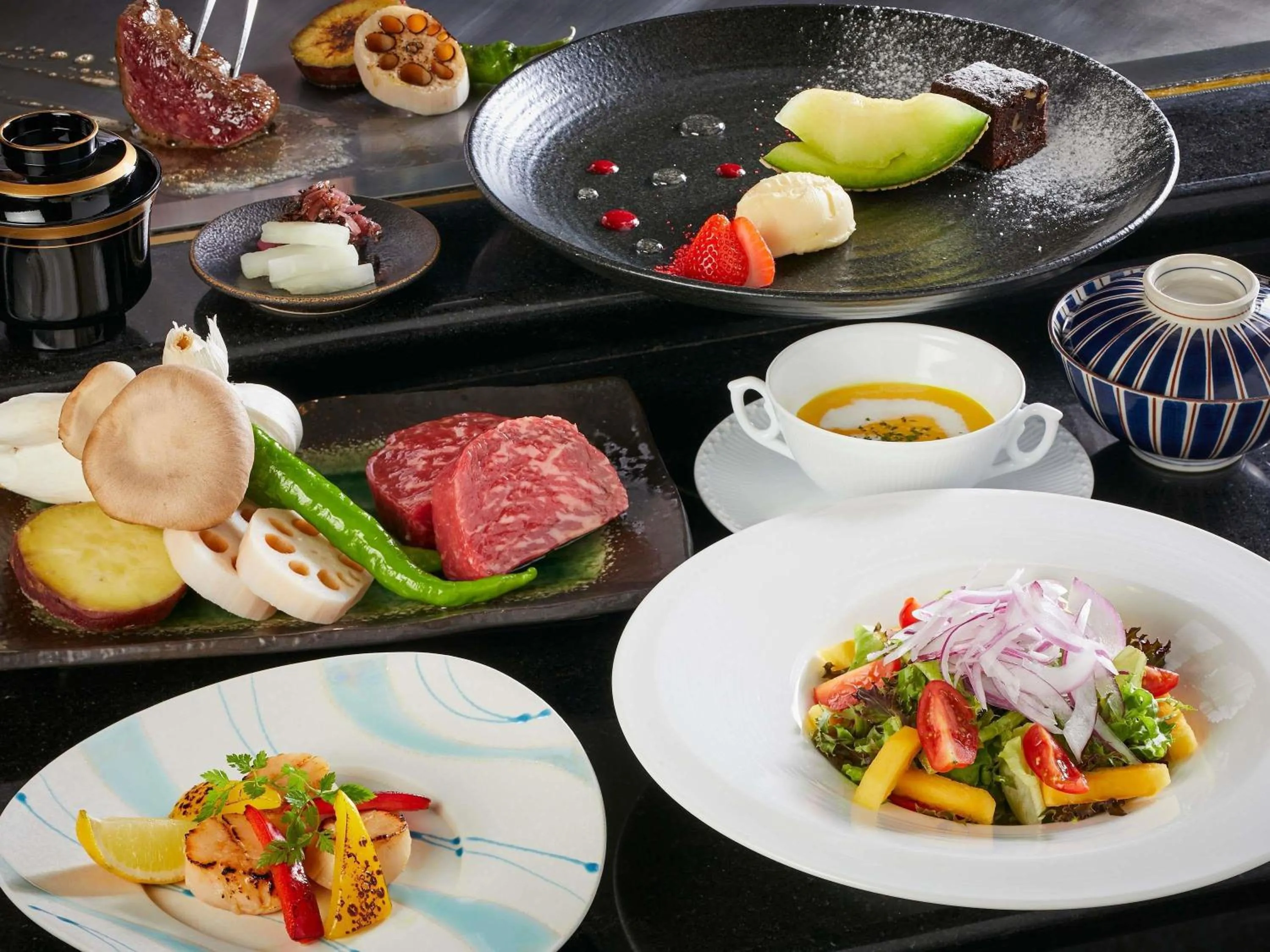 Restaurant/places to eat in Swissotel Nankai Osaka