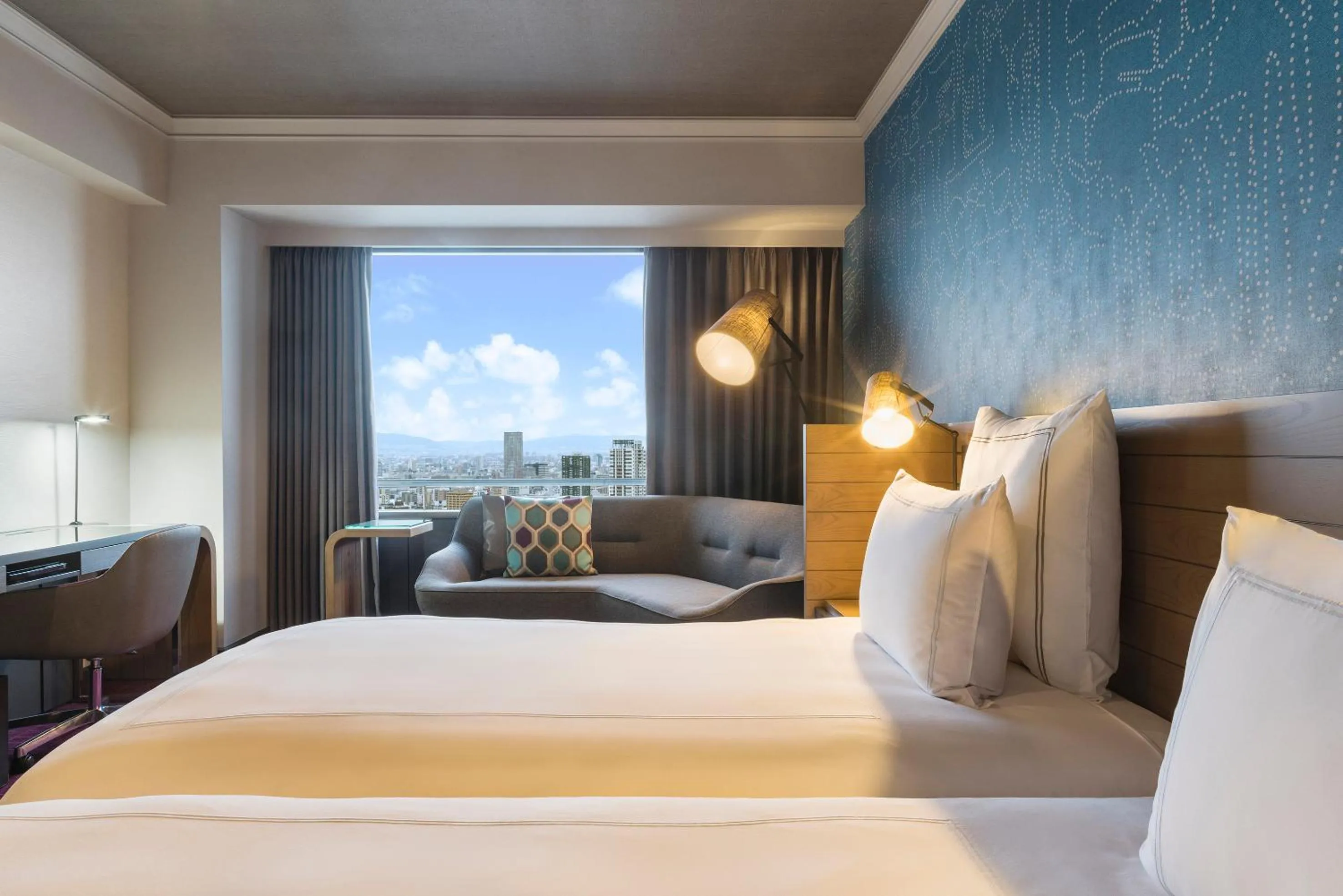 Bed in Swissotel Nankai Osaka