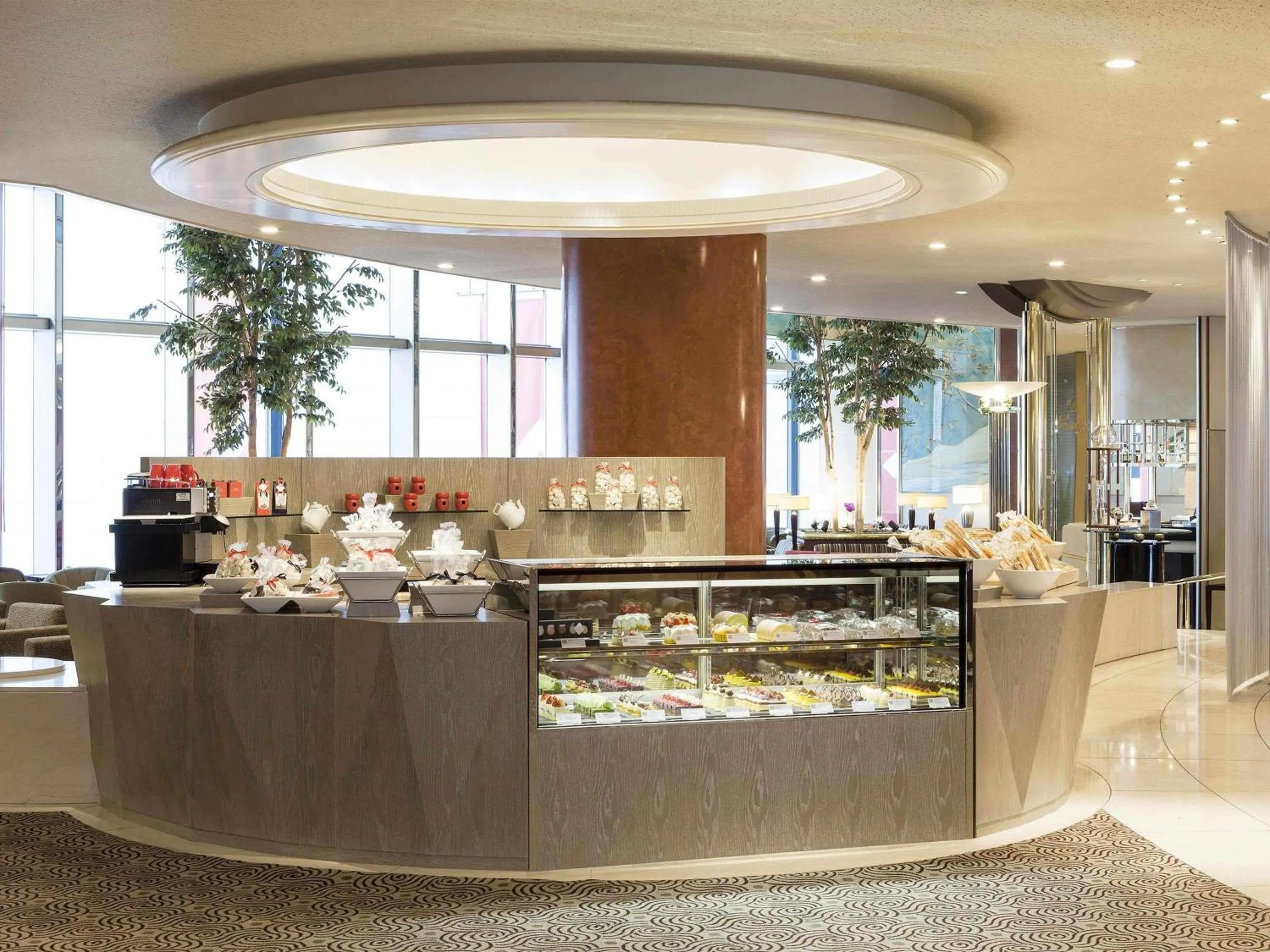 Restaurant/places to eat in Swissotel Nankai Osaka