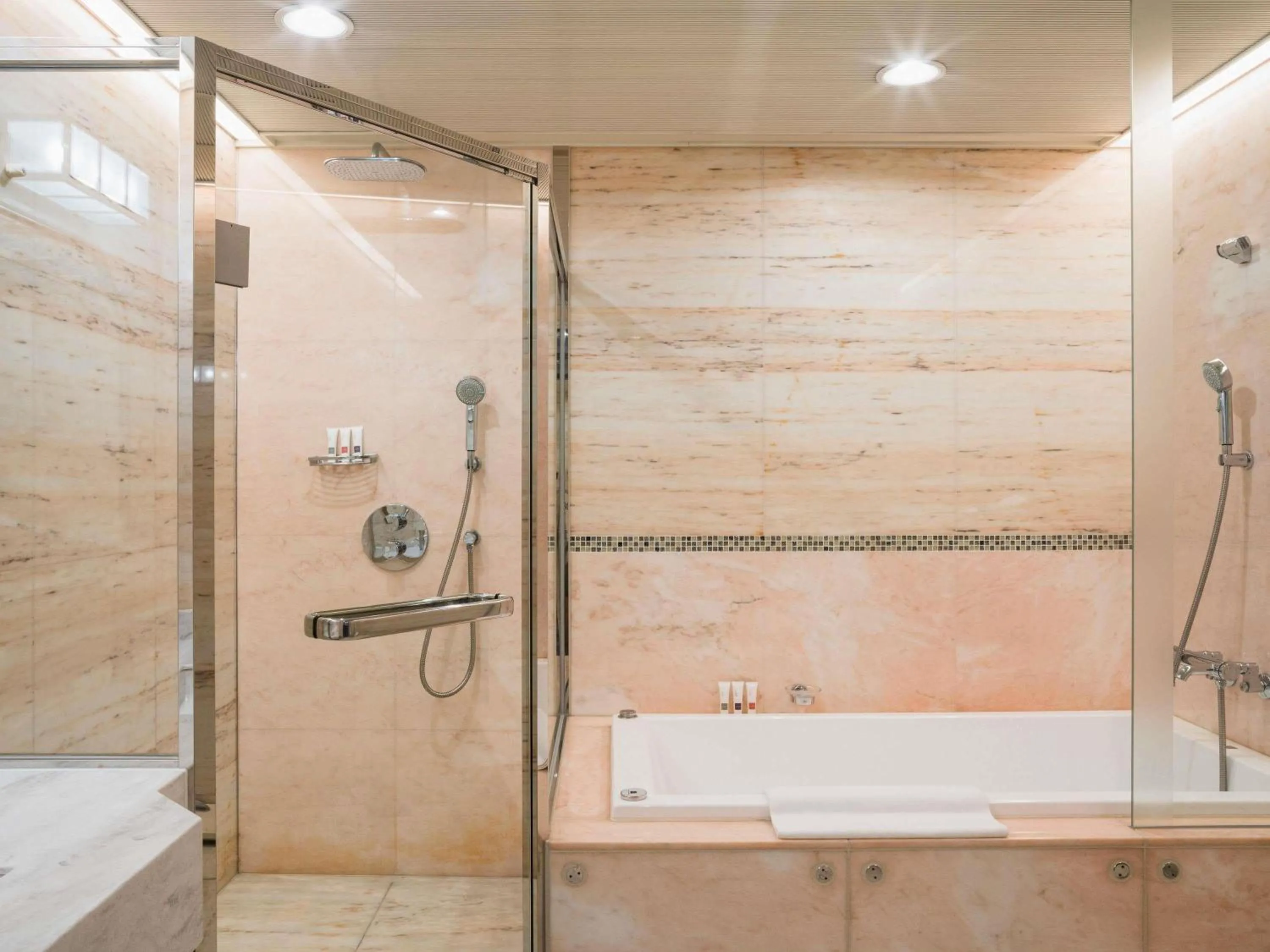 Prestige Suite Twin in Swissotel Nankai Osaka