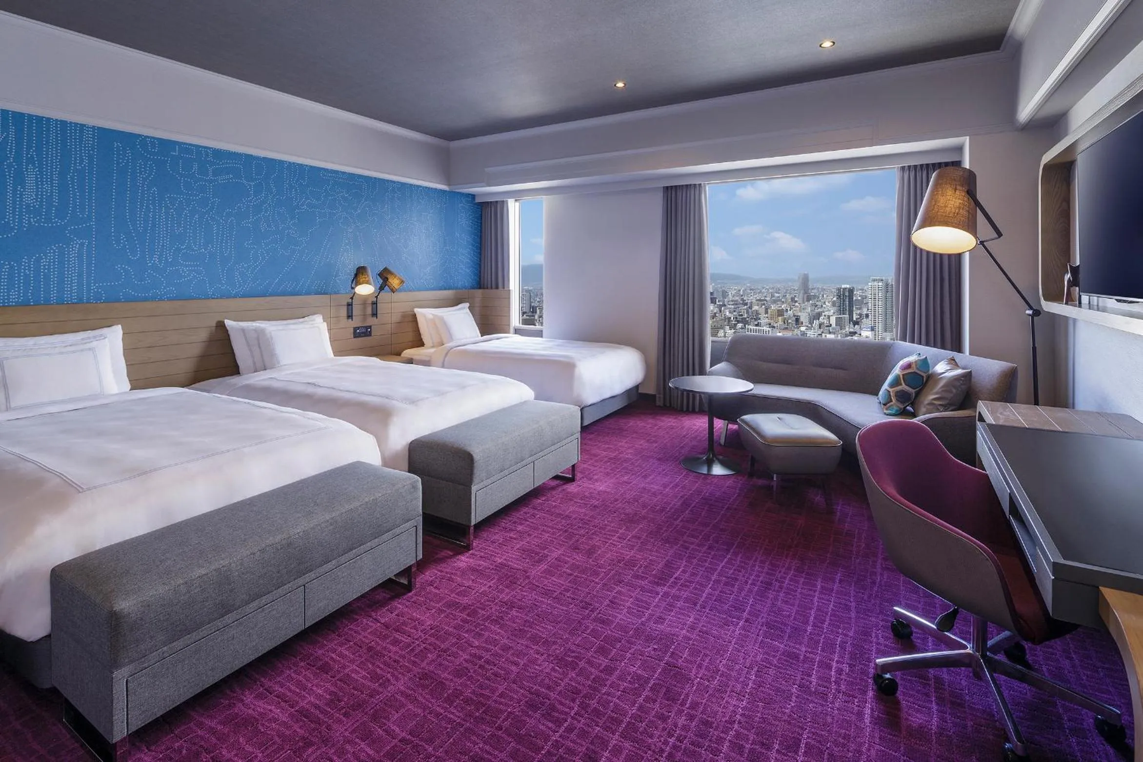 Photo of the whole room, Bed in Swissotel Nankai Osaka