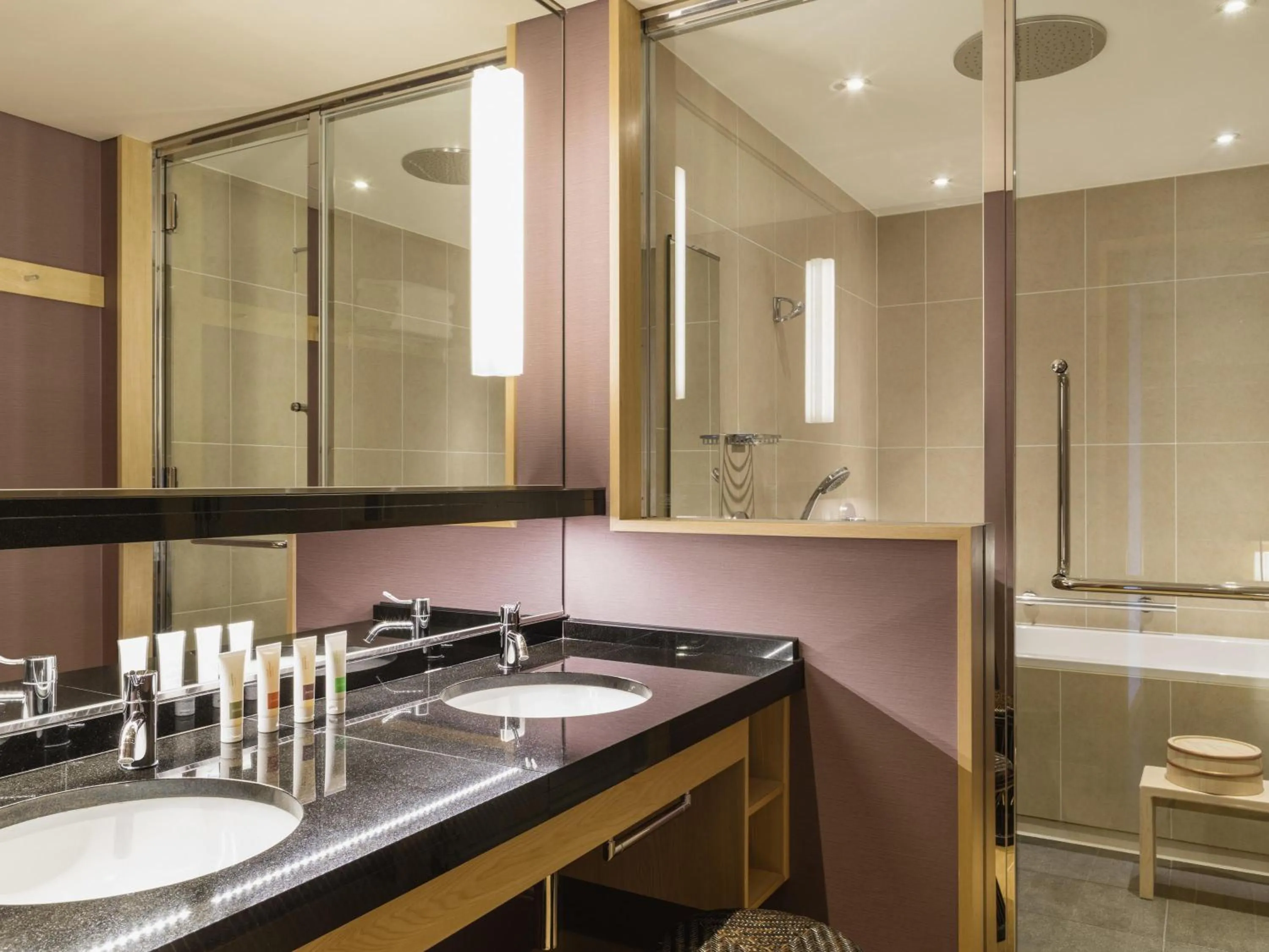 Bedroom in Swissotel Nankai Osaka