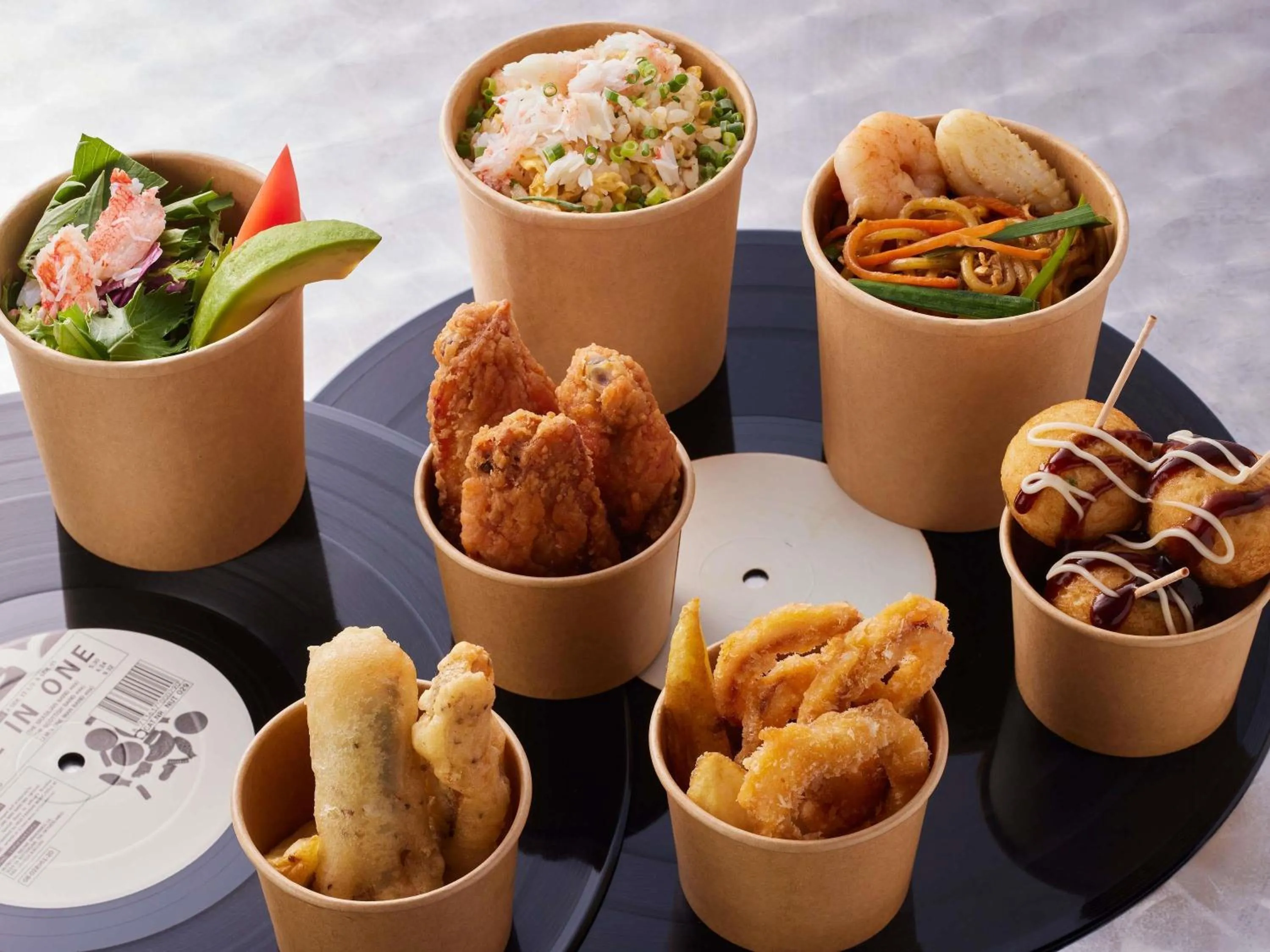 Lounge or bar in Swissotel Nankai Osaka