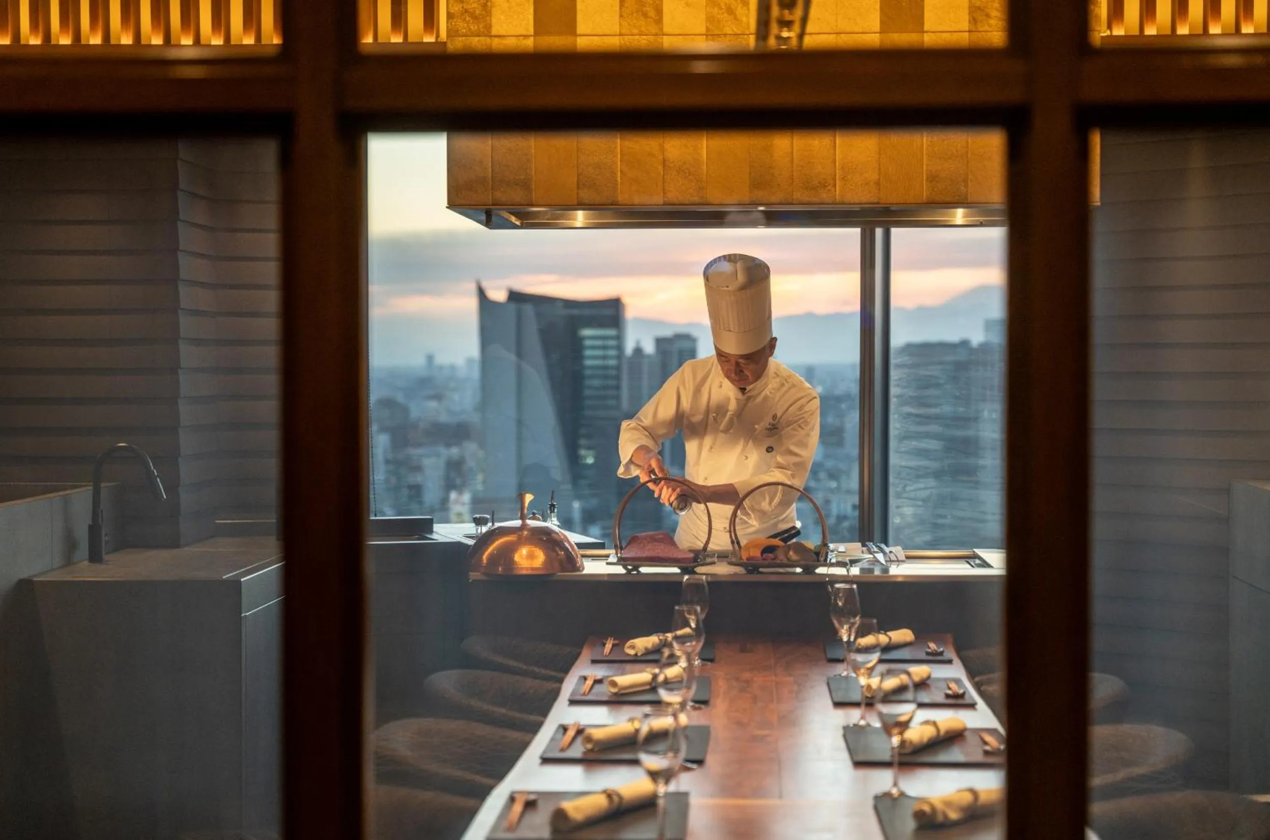 Restaurant/places to eat in ANA InterContinental Tokyo by IHG