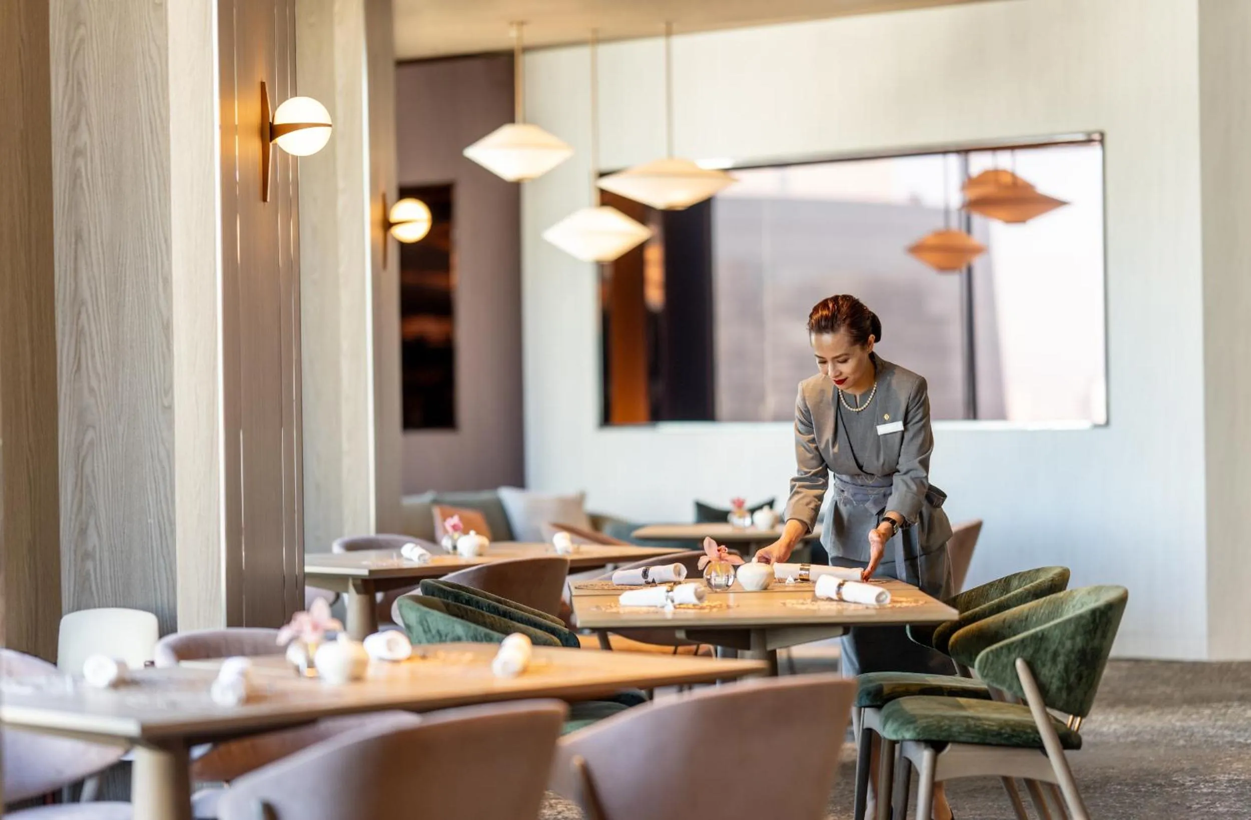 Lounge or bar in ANA InterContinental Tokyo by IHG