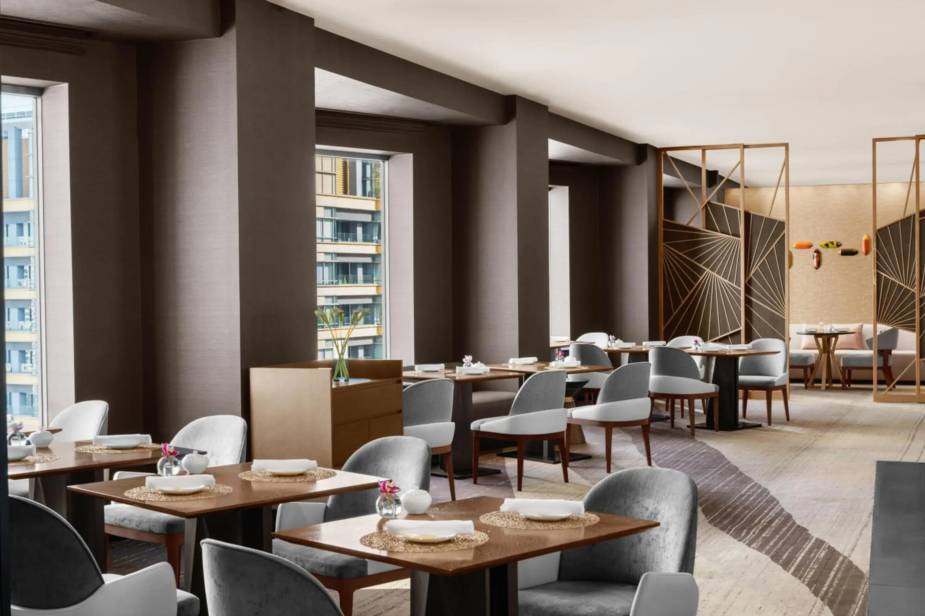 Lounge or bar in ANA InterContinental Tokyo by IHG Lounge or bar in ANA InterContinental Tokyo by IHG