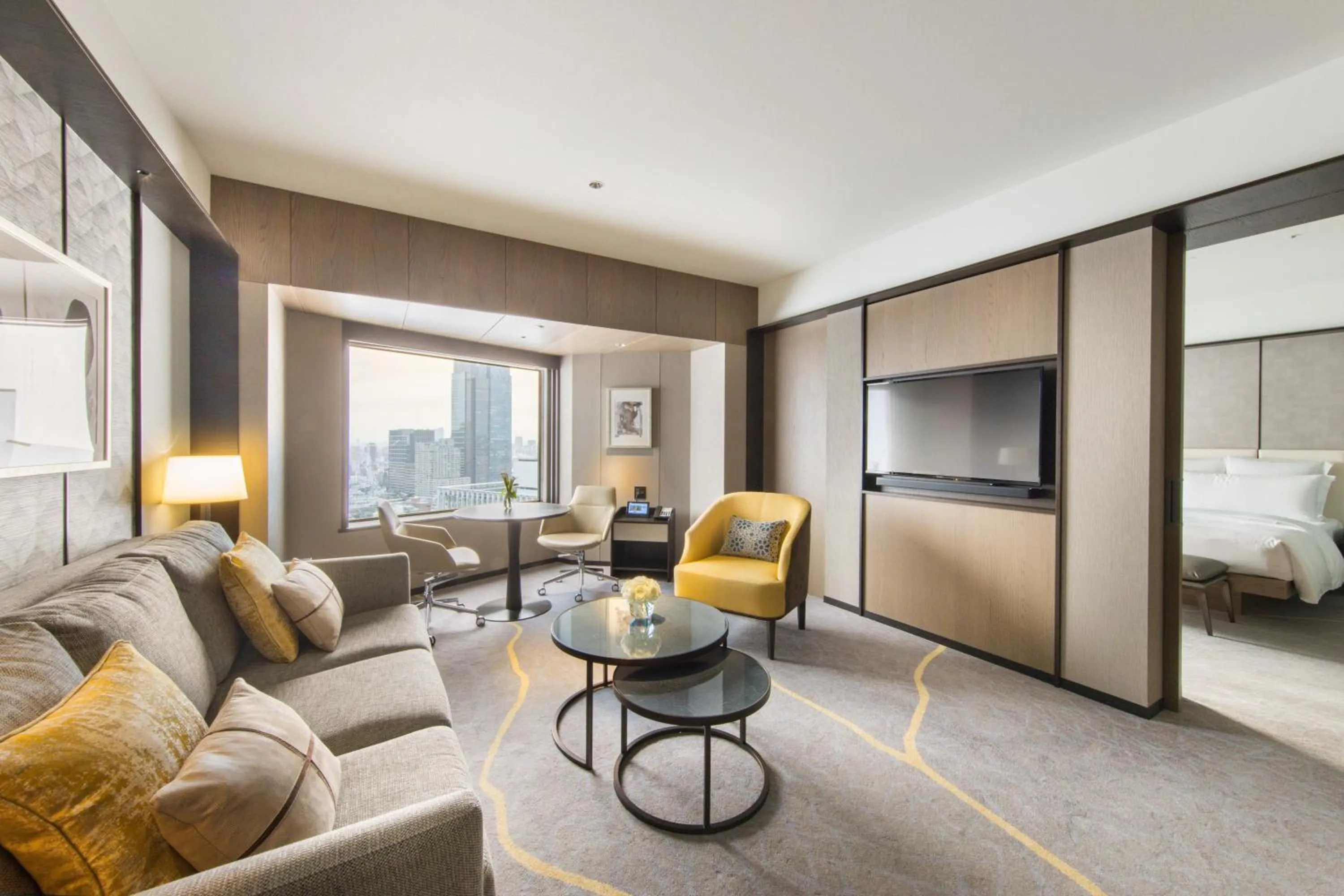 Photo of the whole room in ANA InterContinental Tokyo by IHG