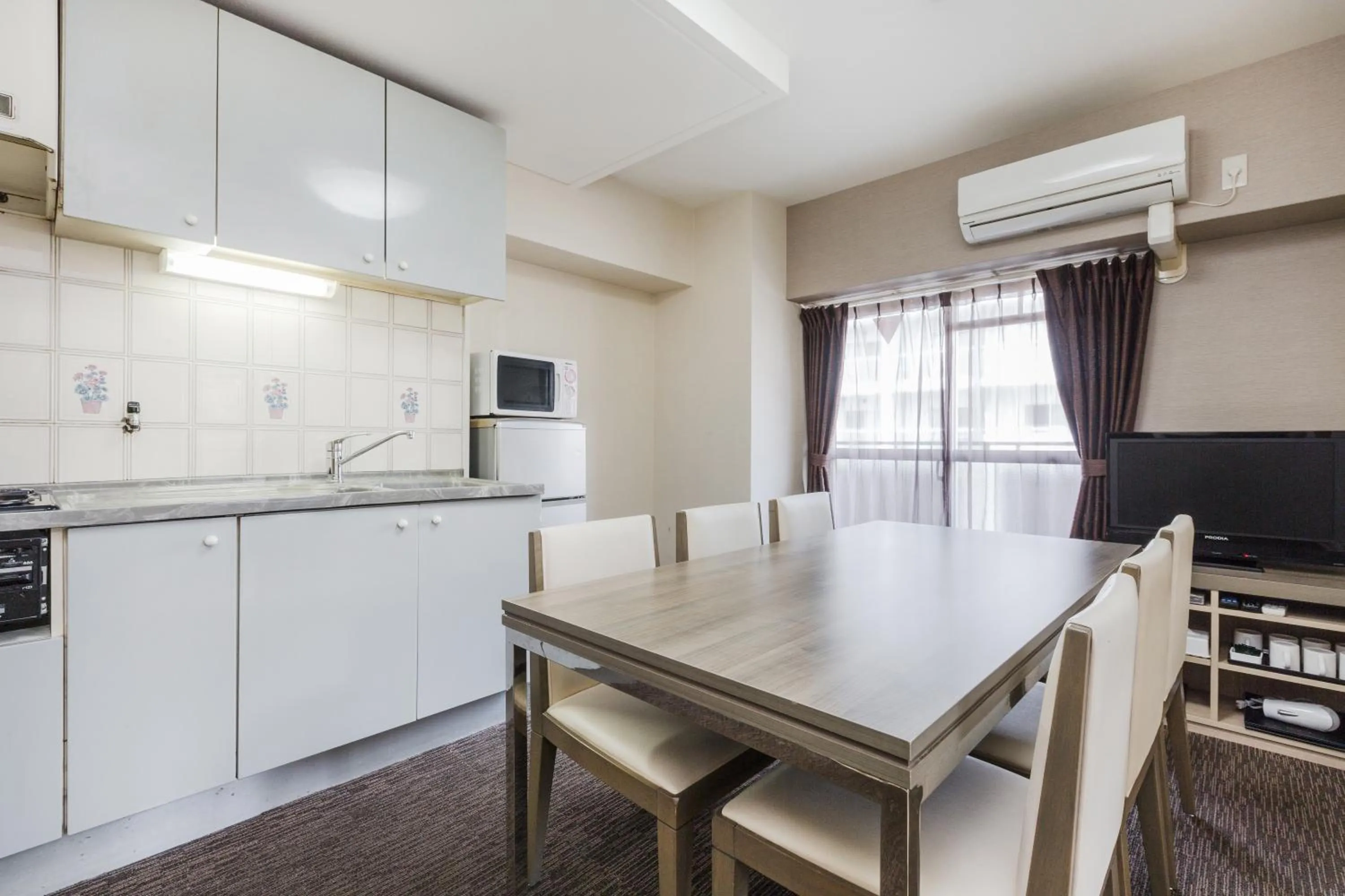 Photo of the whole room in HOTEL MYSTAYS Otemae