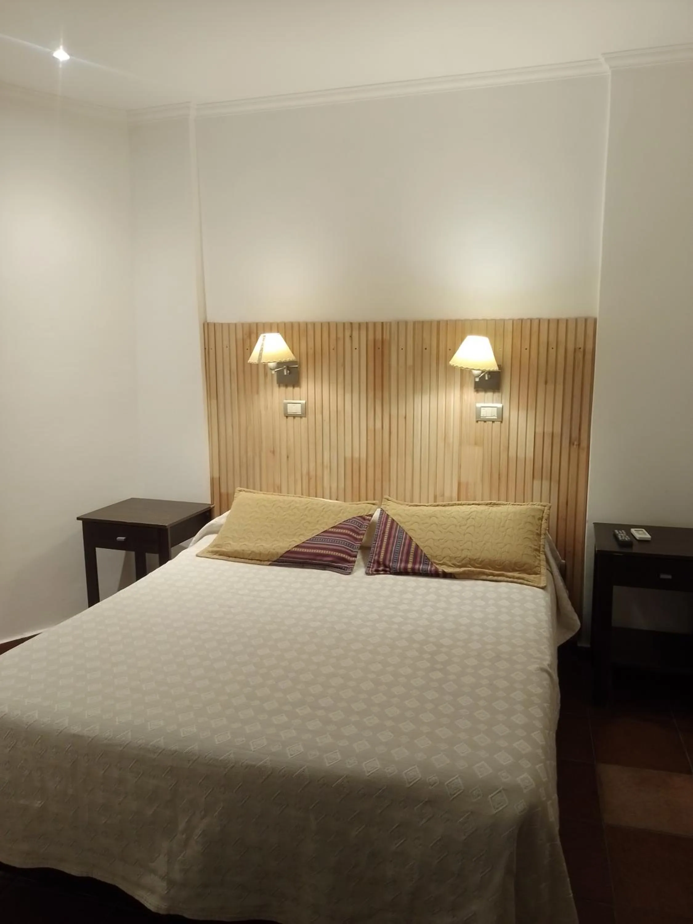 Photo of the whole room, Bed in Hotel Residencial España